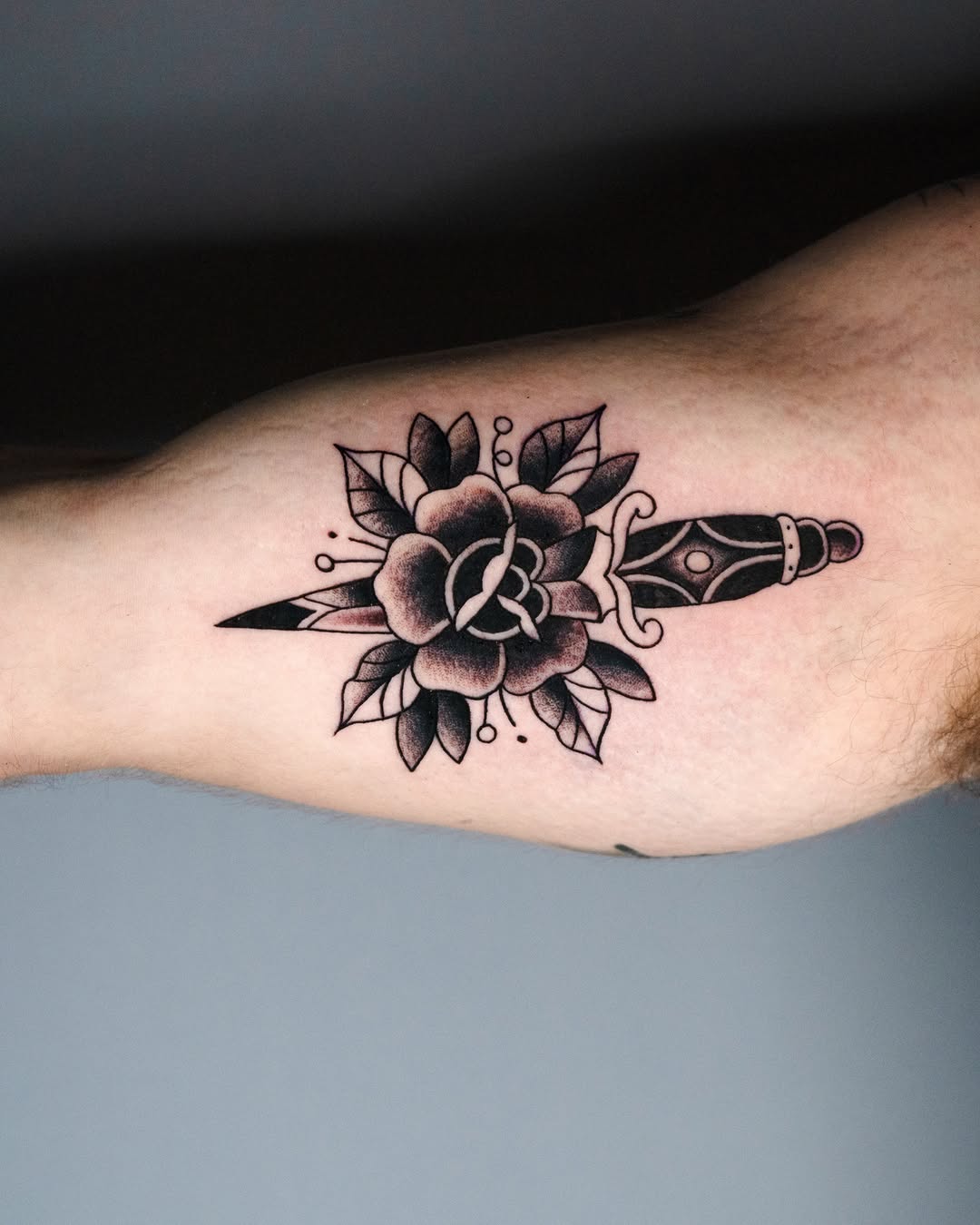 Tattoo by @dannytattoos โ american_traditional