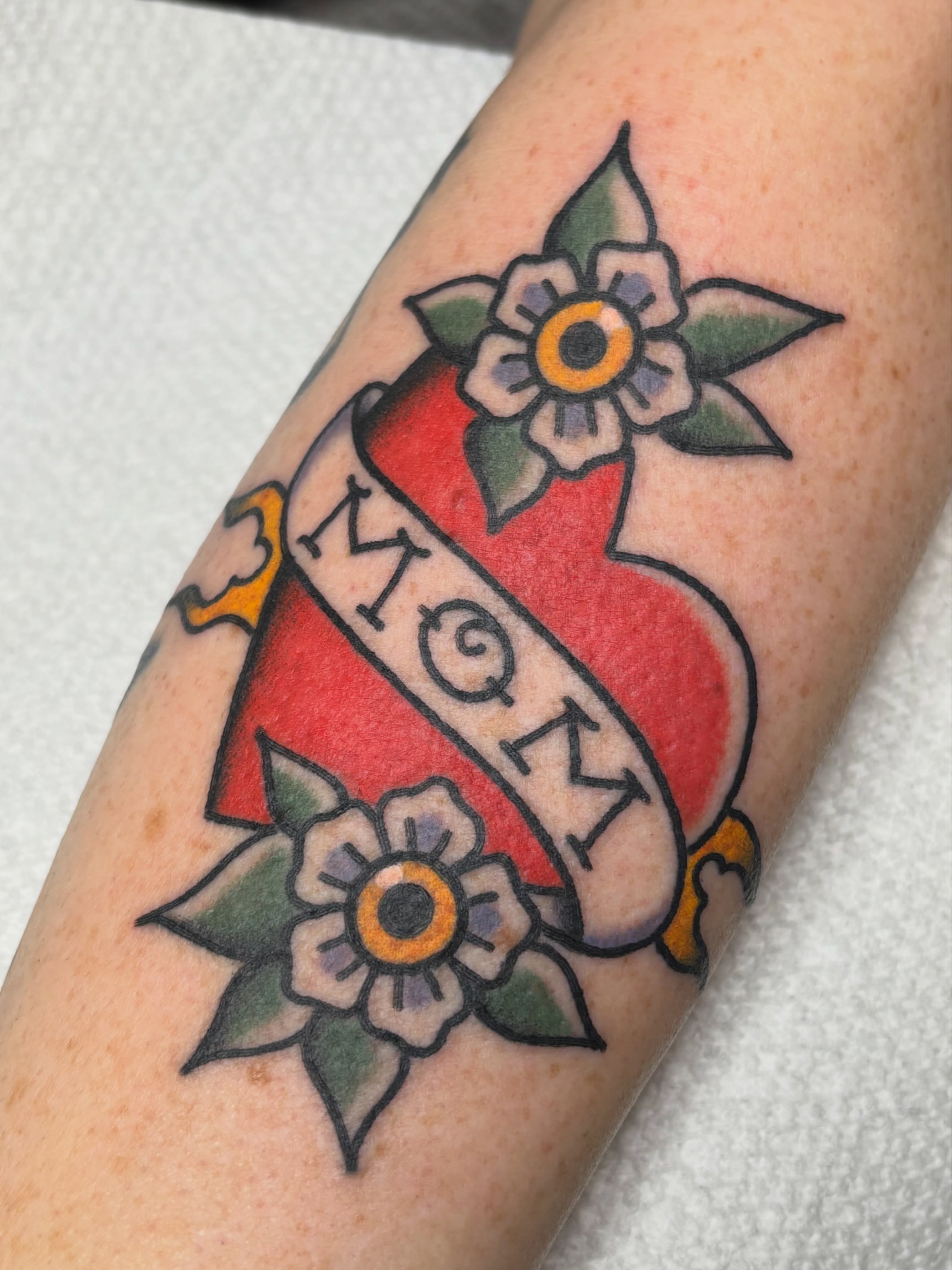 Tattoo by @rutattoos — american_traditional