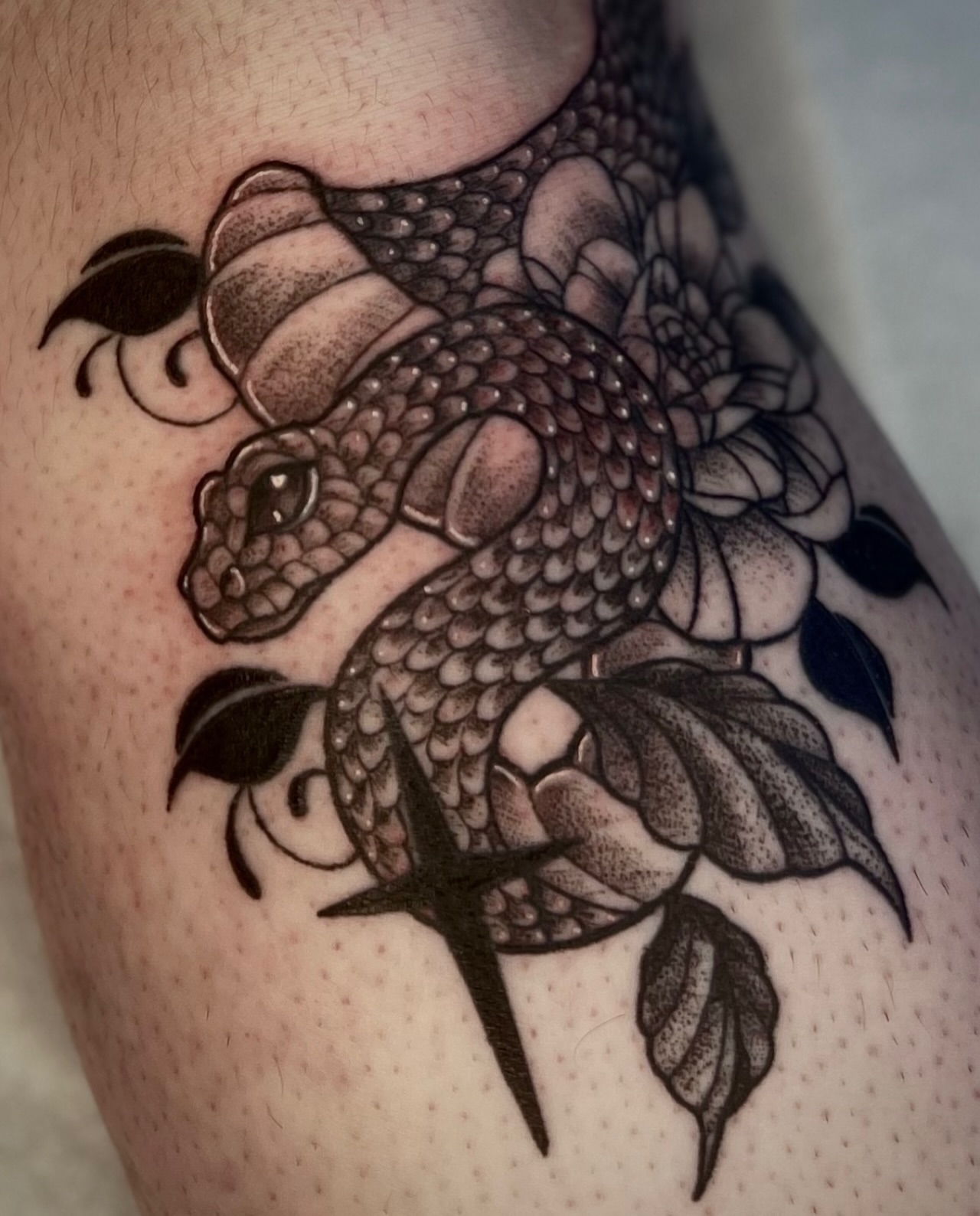 Tattoo by @olympe_ktattoos — black_and_grey