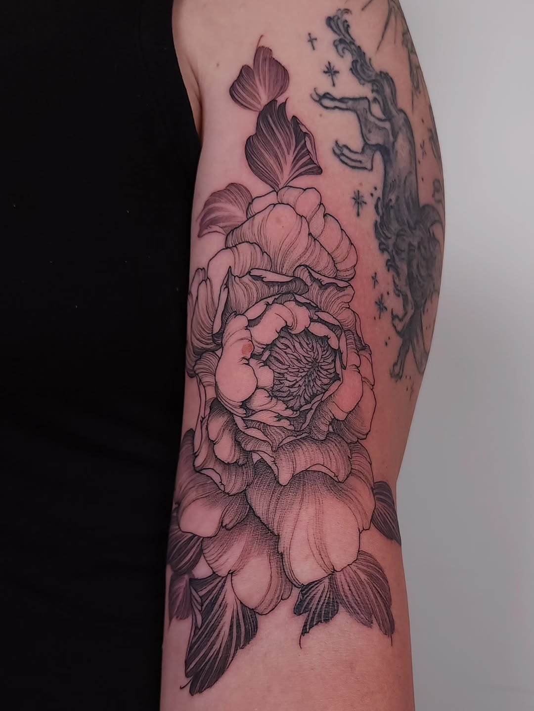 Tattoo by @hirentattoos โ black_and_grey, illustrative