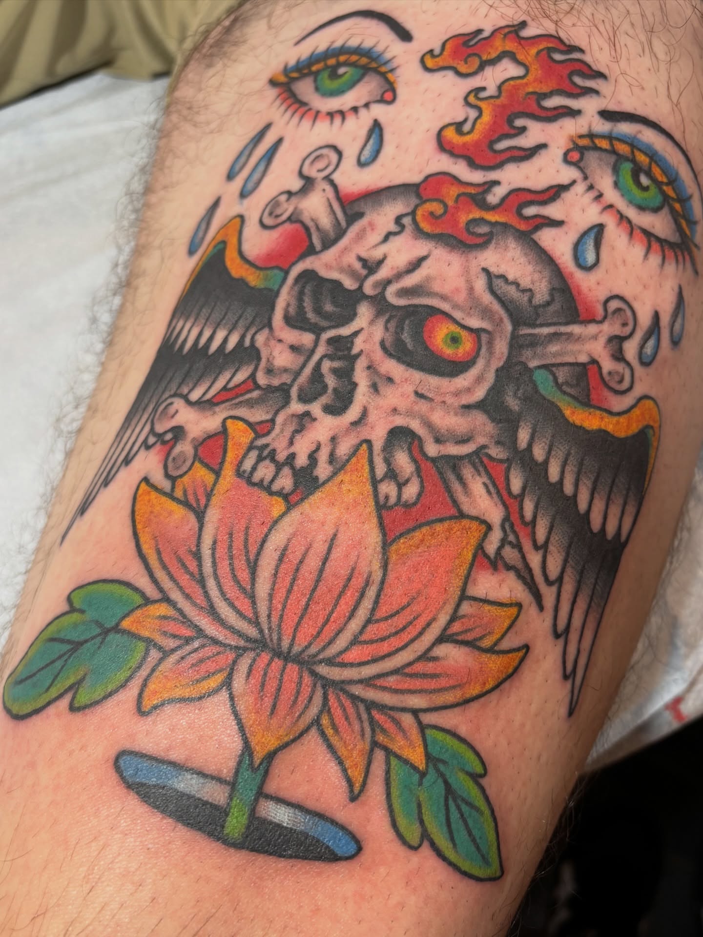 Tattoo by @annettelarulez — american_traditional, neo_traditional