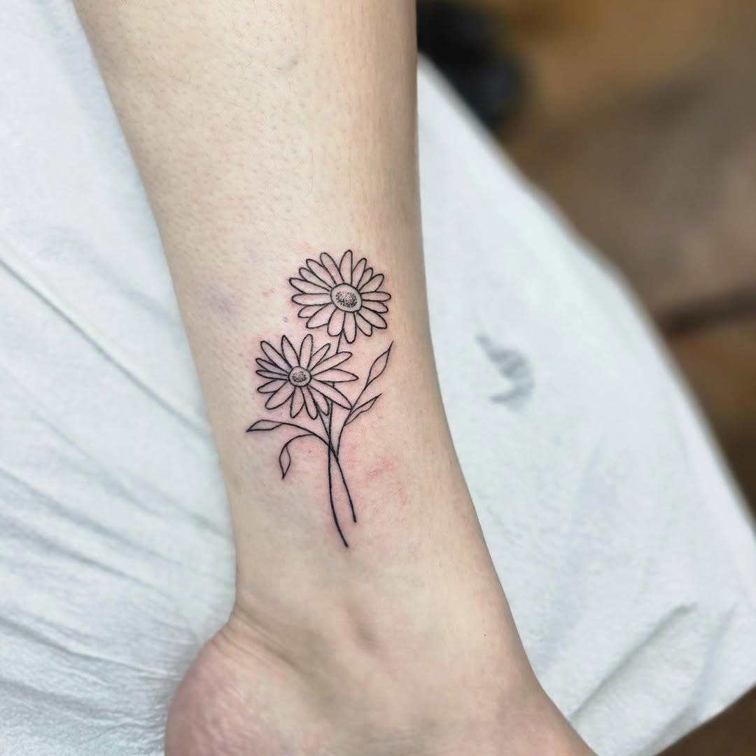 Tattoo by @jongriffintat2 — fine_line