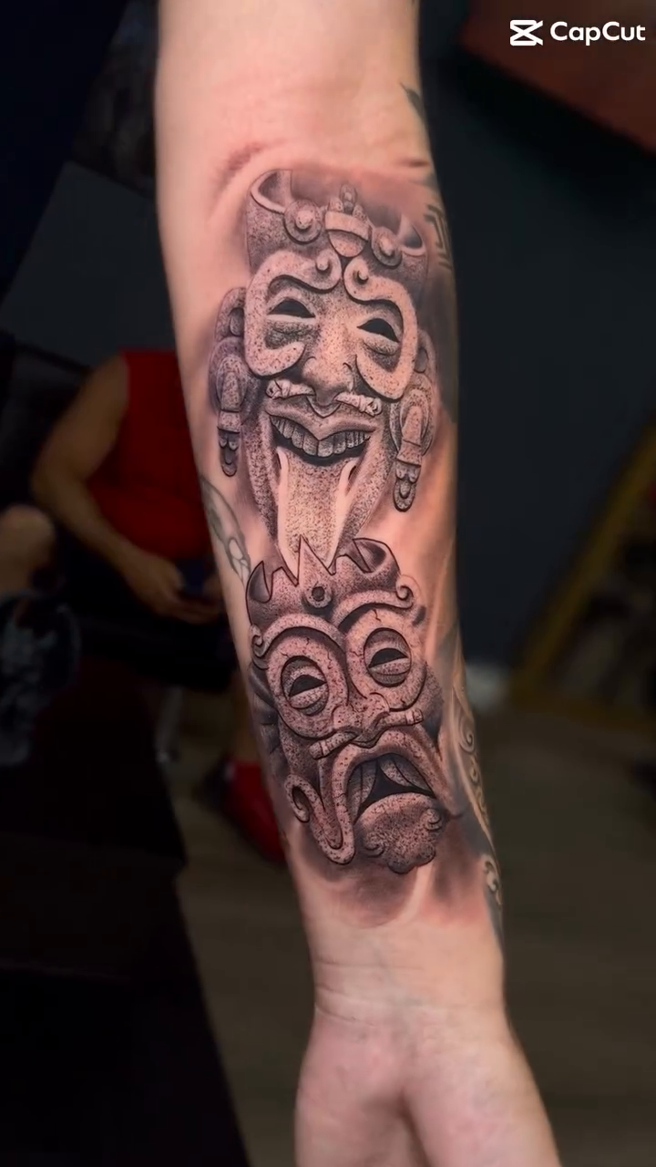 Tattoo by @robbie_ramos_tattoos β black_and_grey, realism
