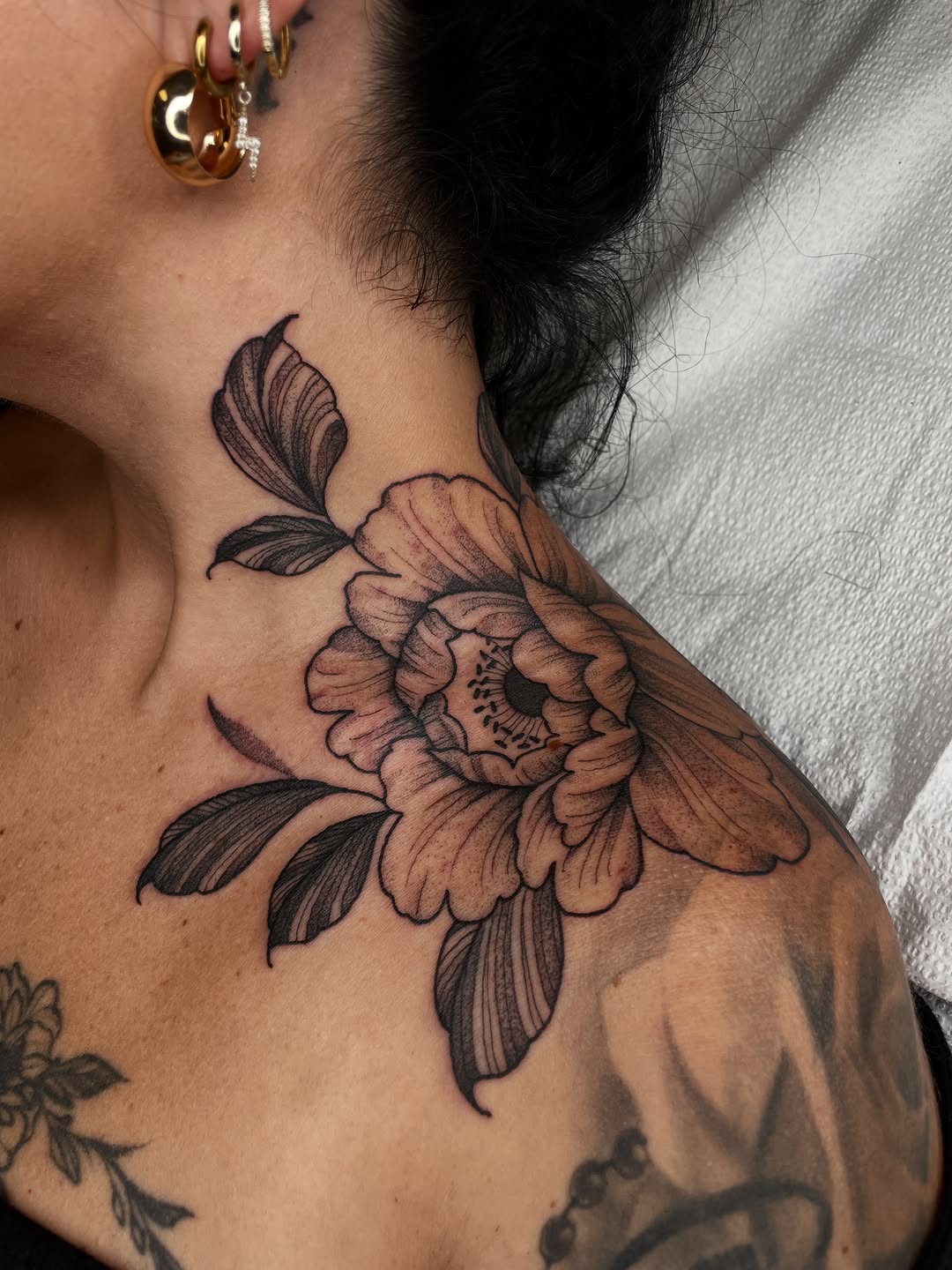 Tattoo by @emilyluxtattoos — black_and_grey, fine_line