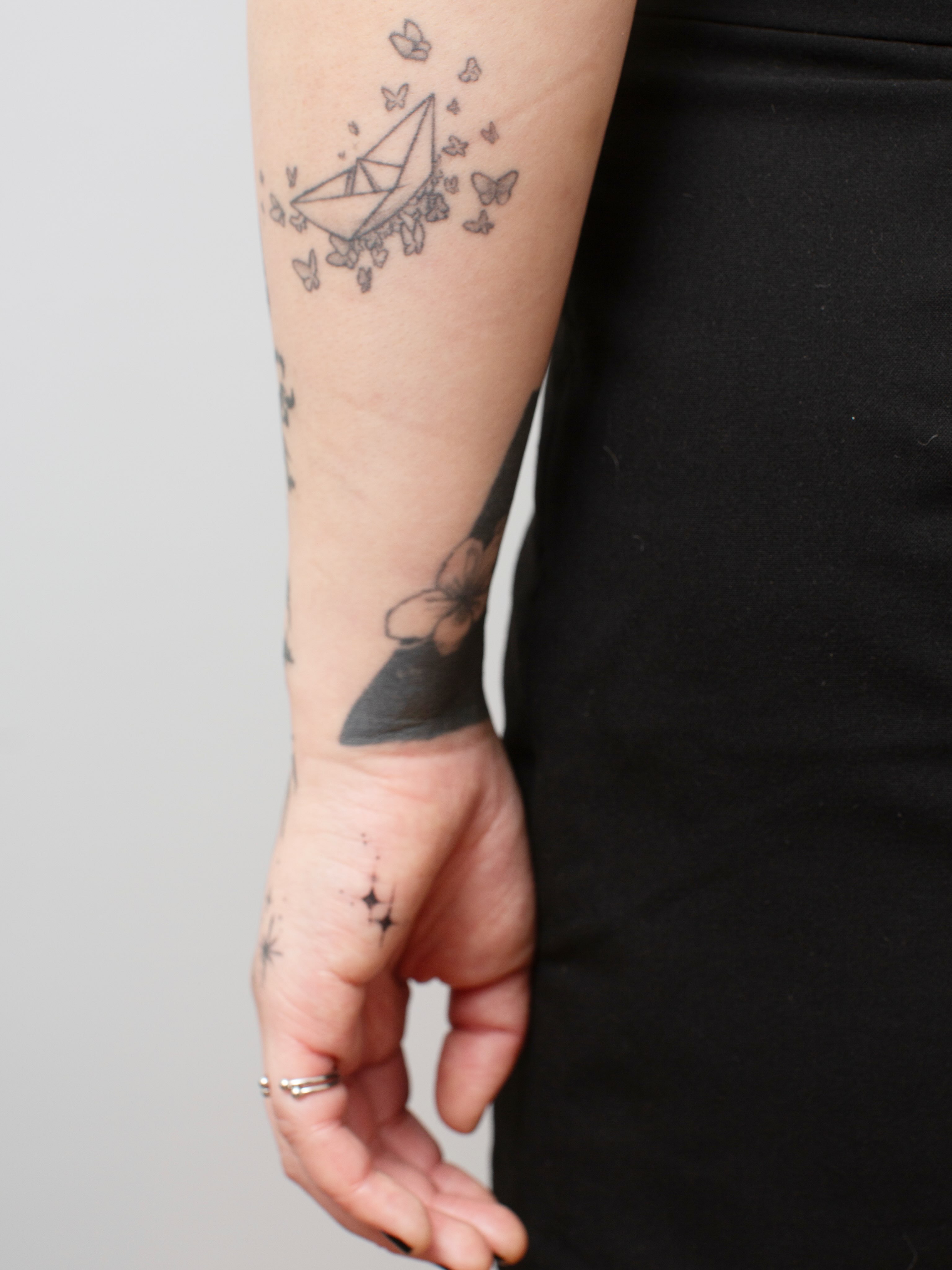 Tattoo by @taeyeon_sseuda — geometric