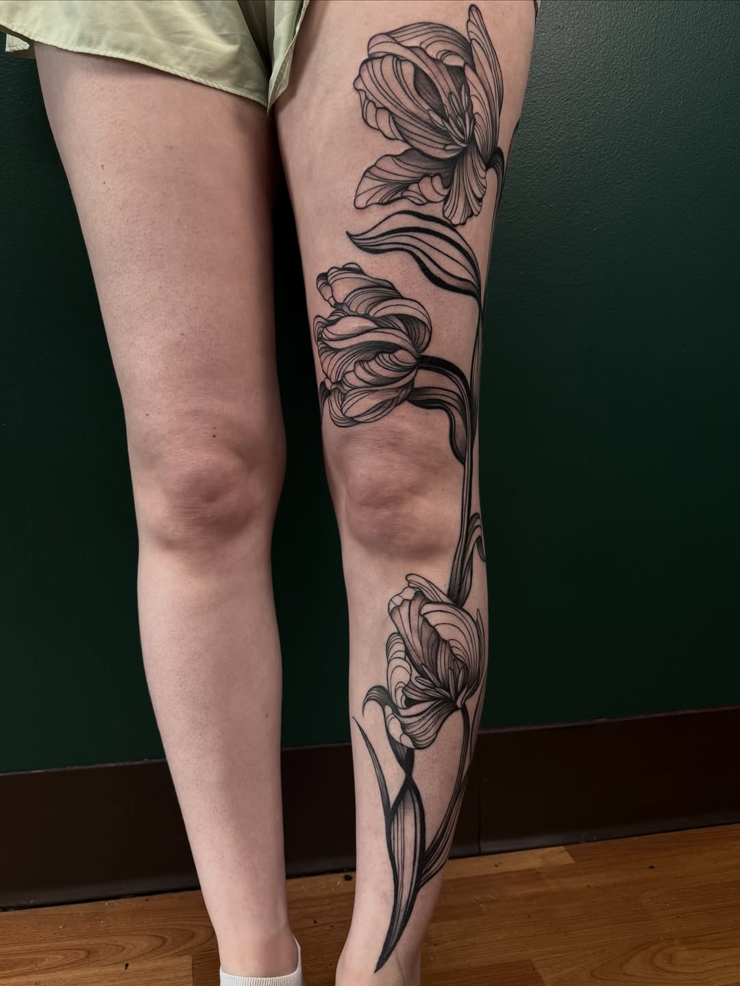 Tattoo by @emmydoestattoos โ fine_line, black_and_grey