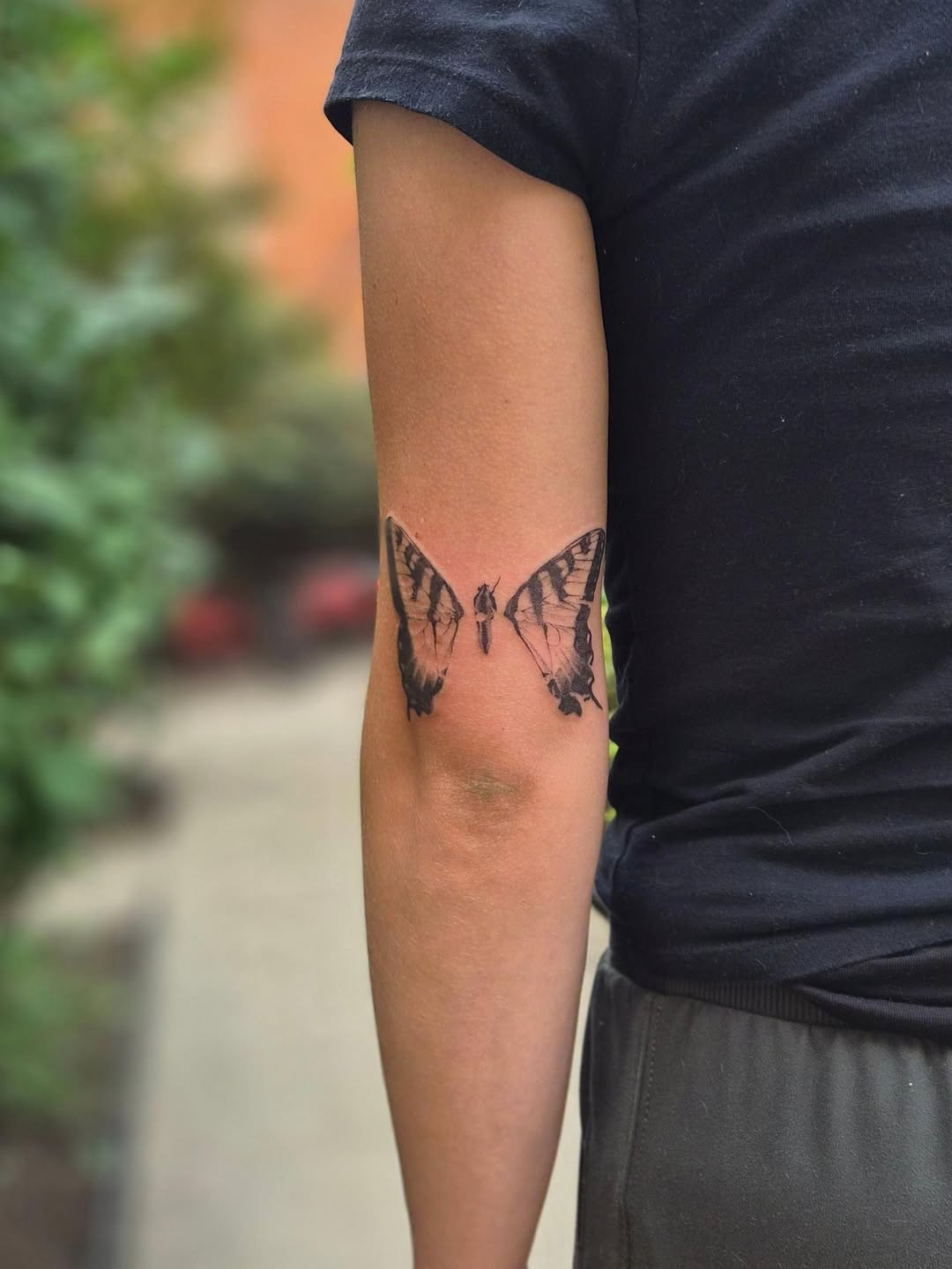 Tattoo by @cambodiancupcake โ realism, black_and_grey