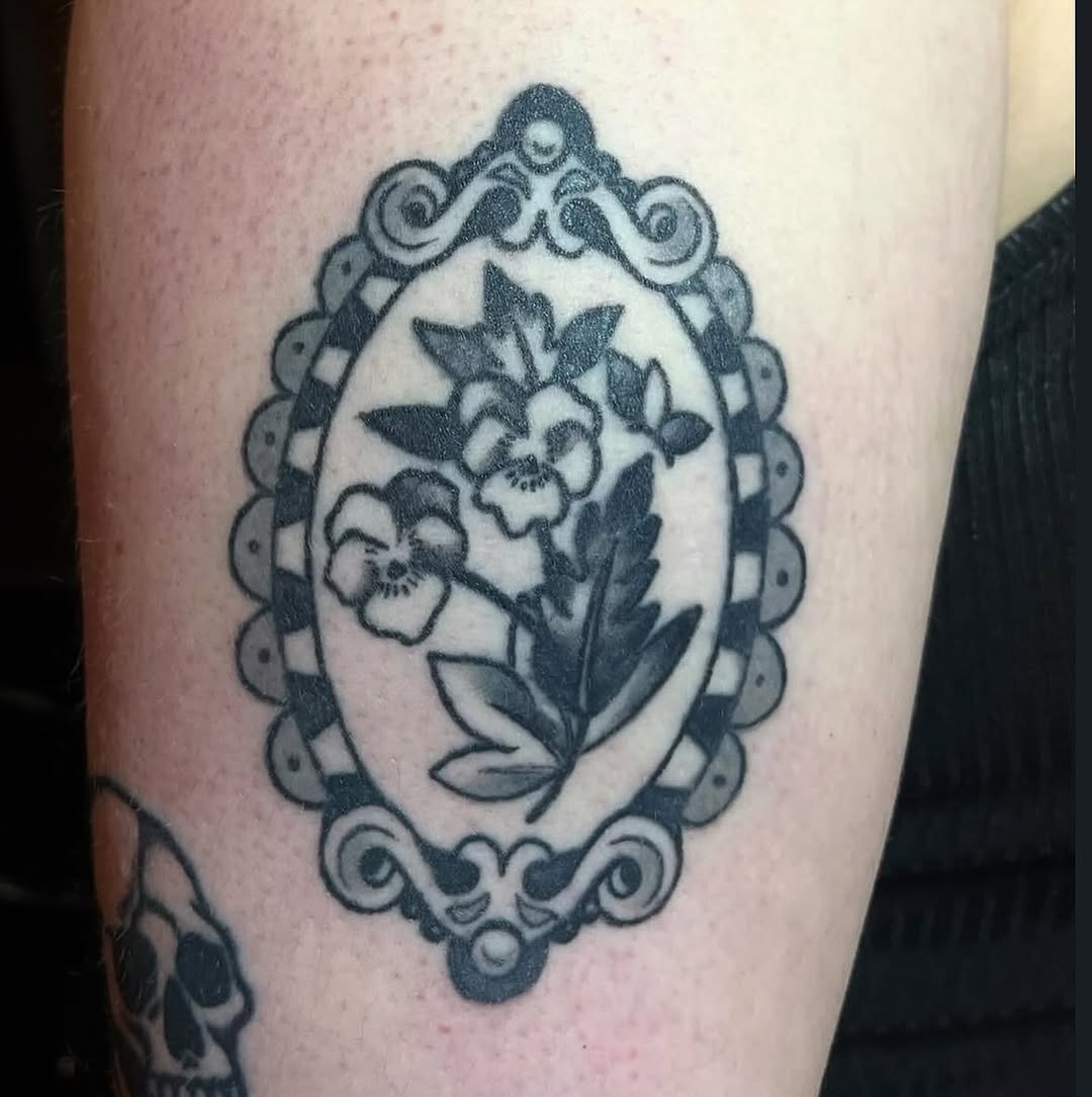 Tattoo by @hannah_ruddell — black_and_grey, ornamental
