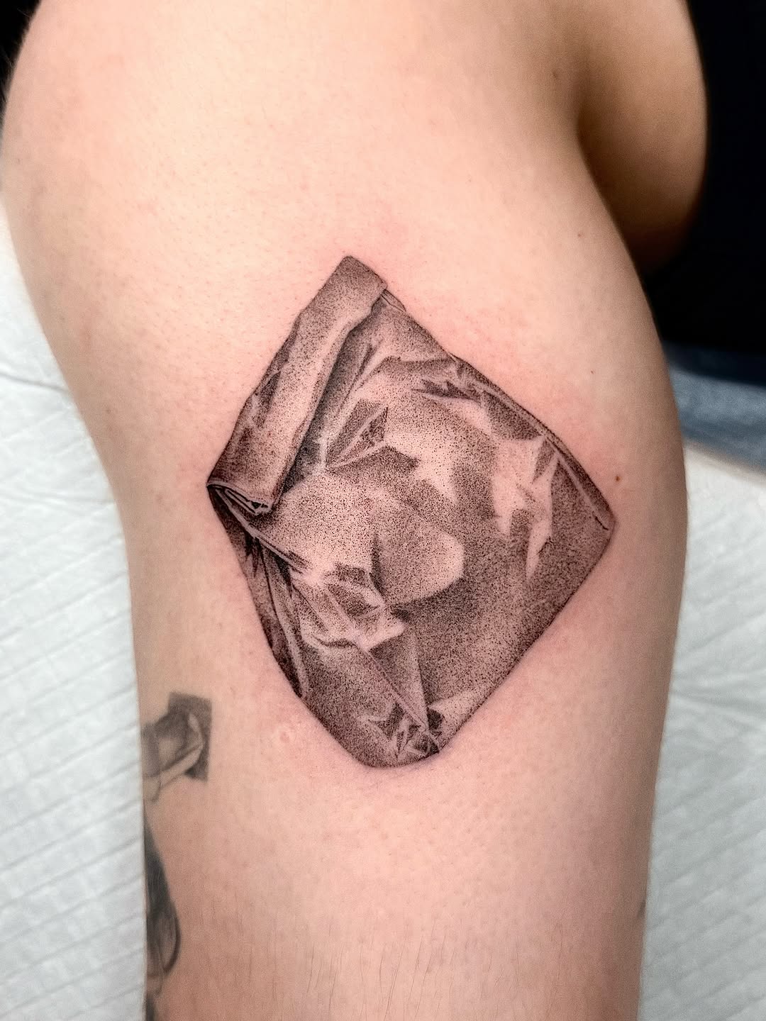 Tattoo by @jenniferpalomaa — dotwork, realism
