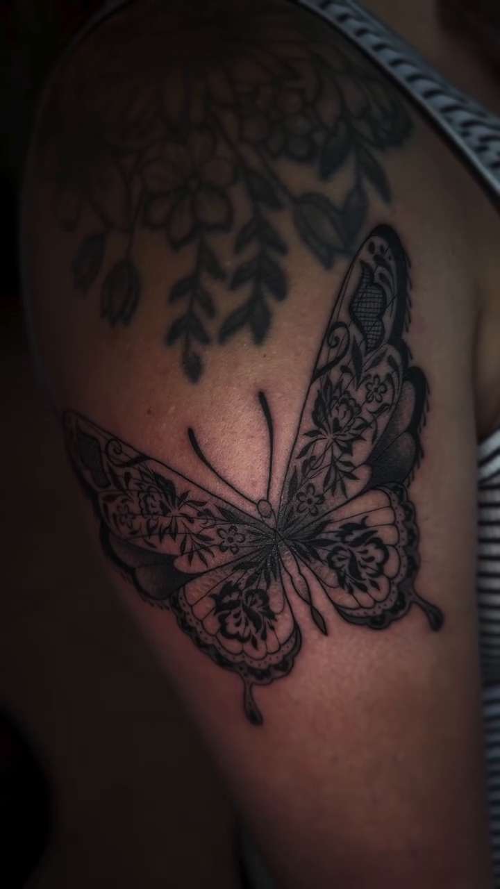 Tattoo by @lou.etherealtattoo — fine_line, black_and_grey