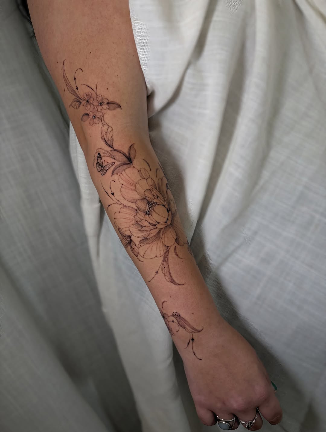Tattoo by @inkbyjustene — fine_line, black_and_grey
