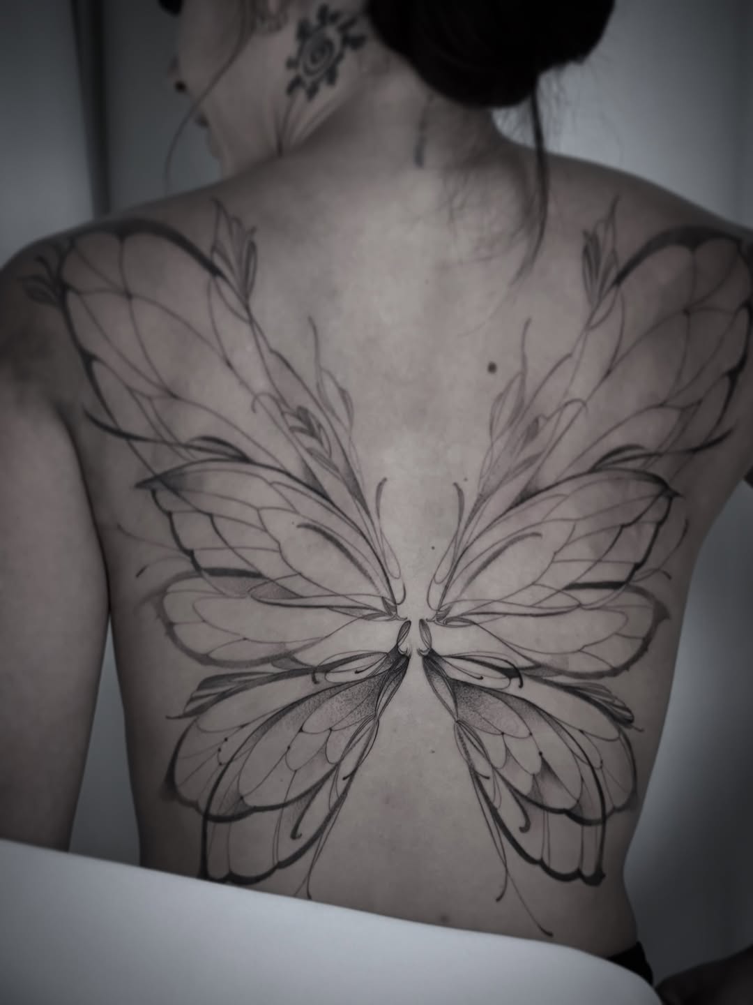Tattoo by @reeslynn_tattoo — fine_line, dotwork