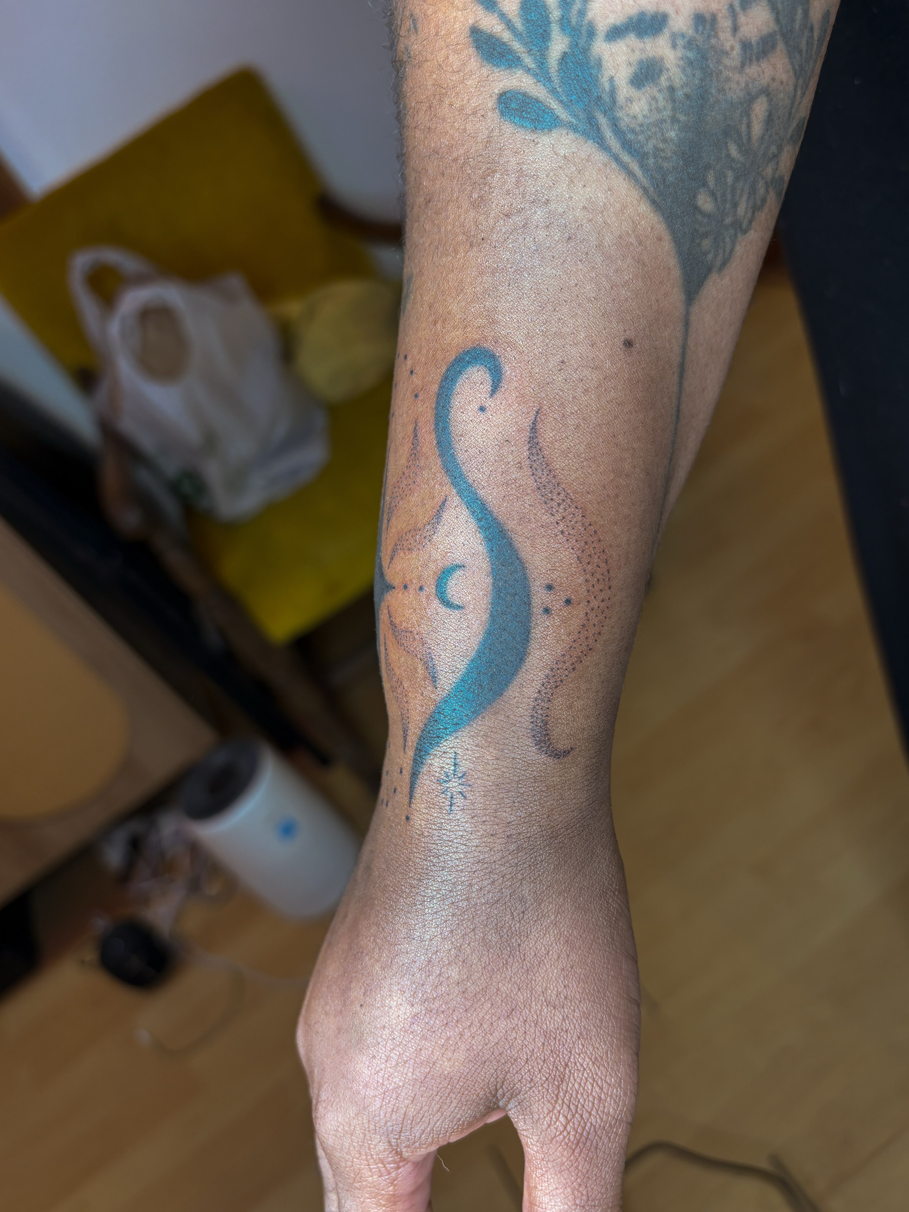 Music note dotwork tattoo on the forearm by natalie