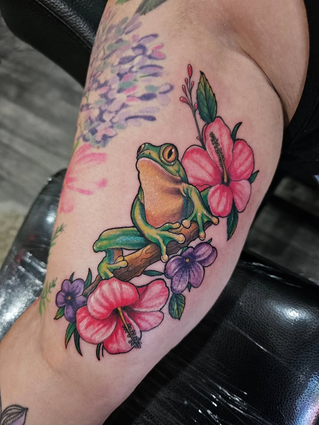 Tattoo by @ashmoretattoos86 — realism, neo_traditional