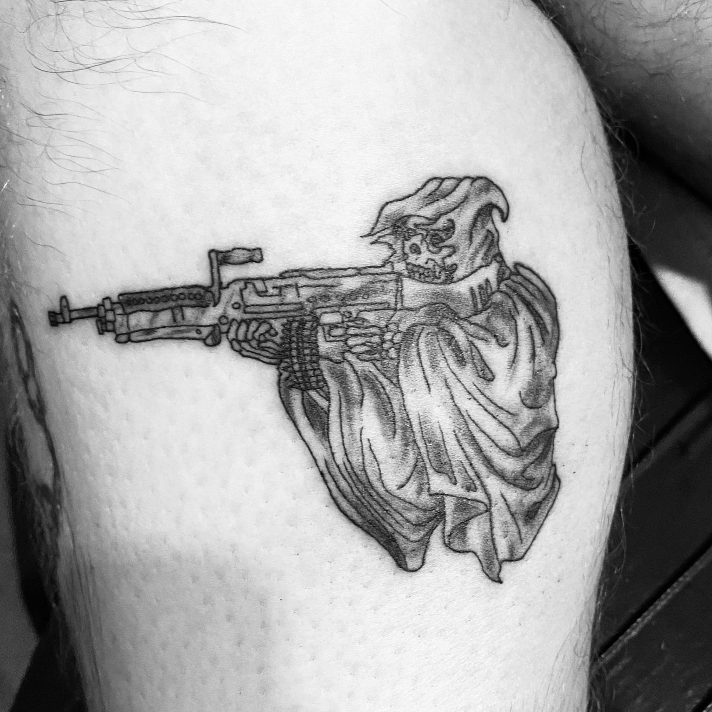 Tattoo by @tattooartist_rileyalexander — black_and_grey