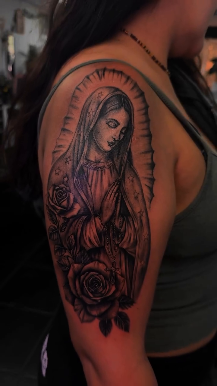 Tattoo by @rachelbtattoos — black_and_grey, realism