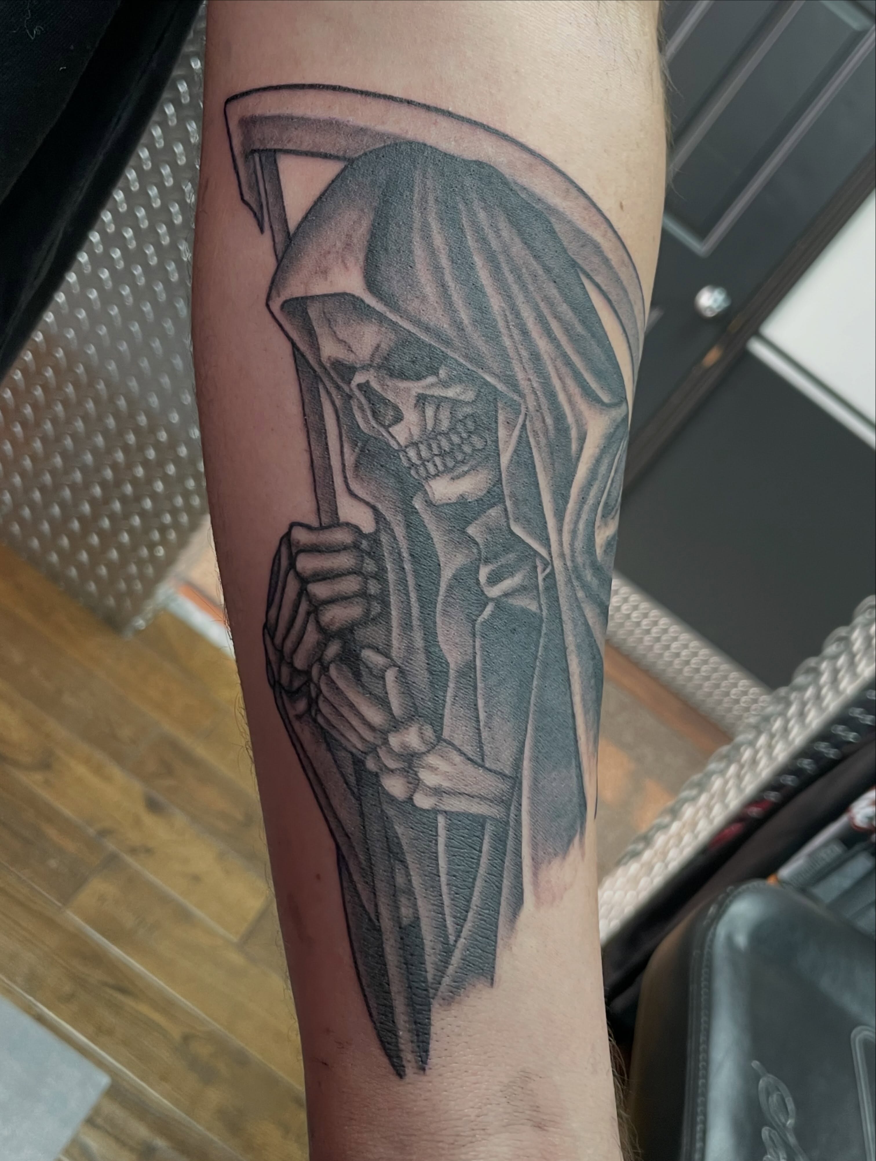 Tattoo by @mosestattoos — black_and_grey