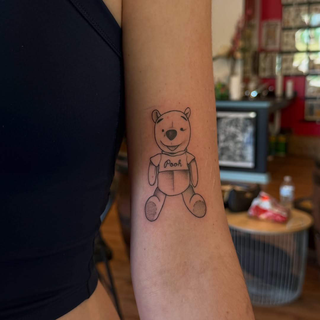 Tattoo by @evamohrman — fine_line, black_and_grey