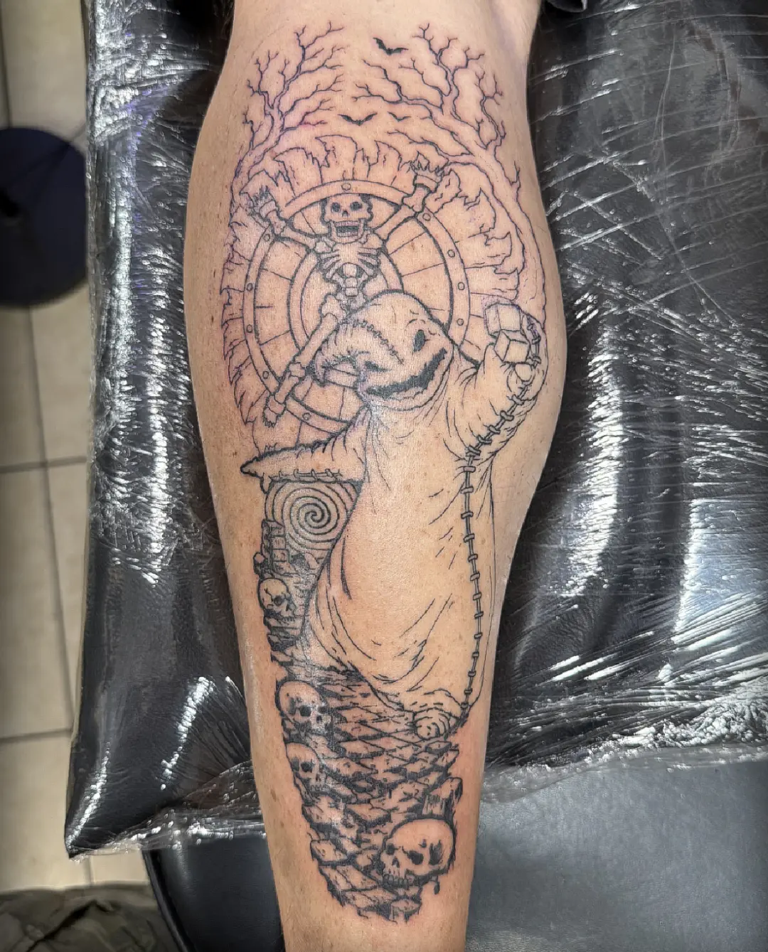 Tattoo by @andy2shades_tattoo — black_and_grey