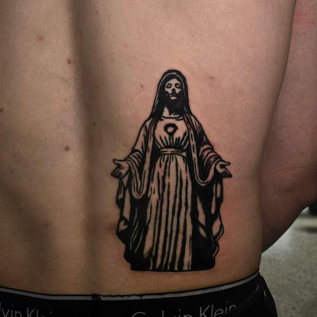 Tattoo by @bugpin7rl — blackwork