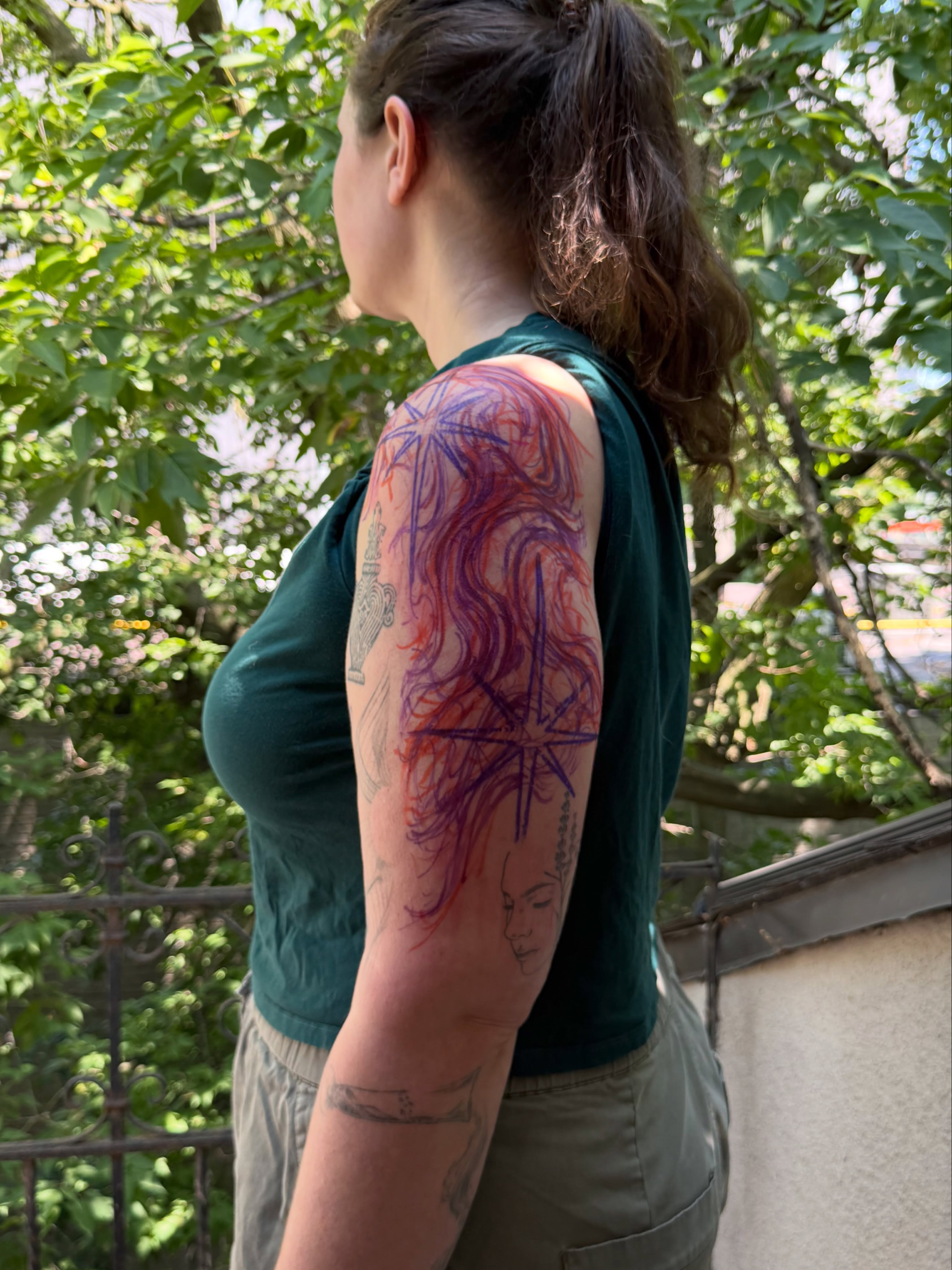 Abstract design dotwork tattoo on the upper arm by Vold
