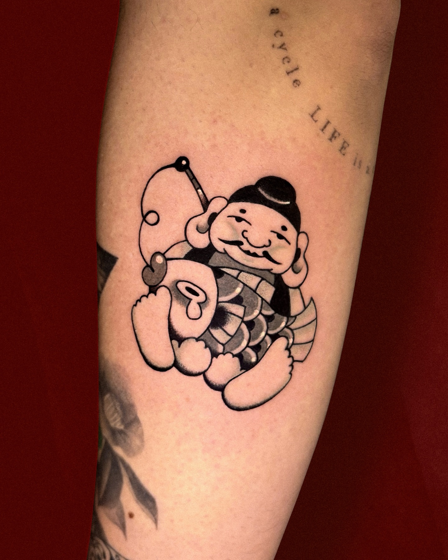 Tattoo by @dayninestattoo — black_and_grey