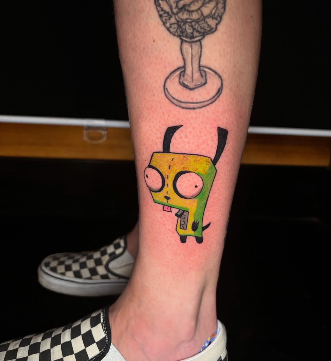 Angry robot dotwork tattoo on the calf by ๐ฎ๐๐๐๐๐๐ ๐ฝ๐๐ โ