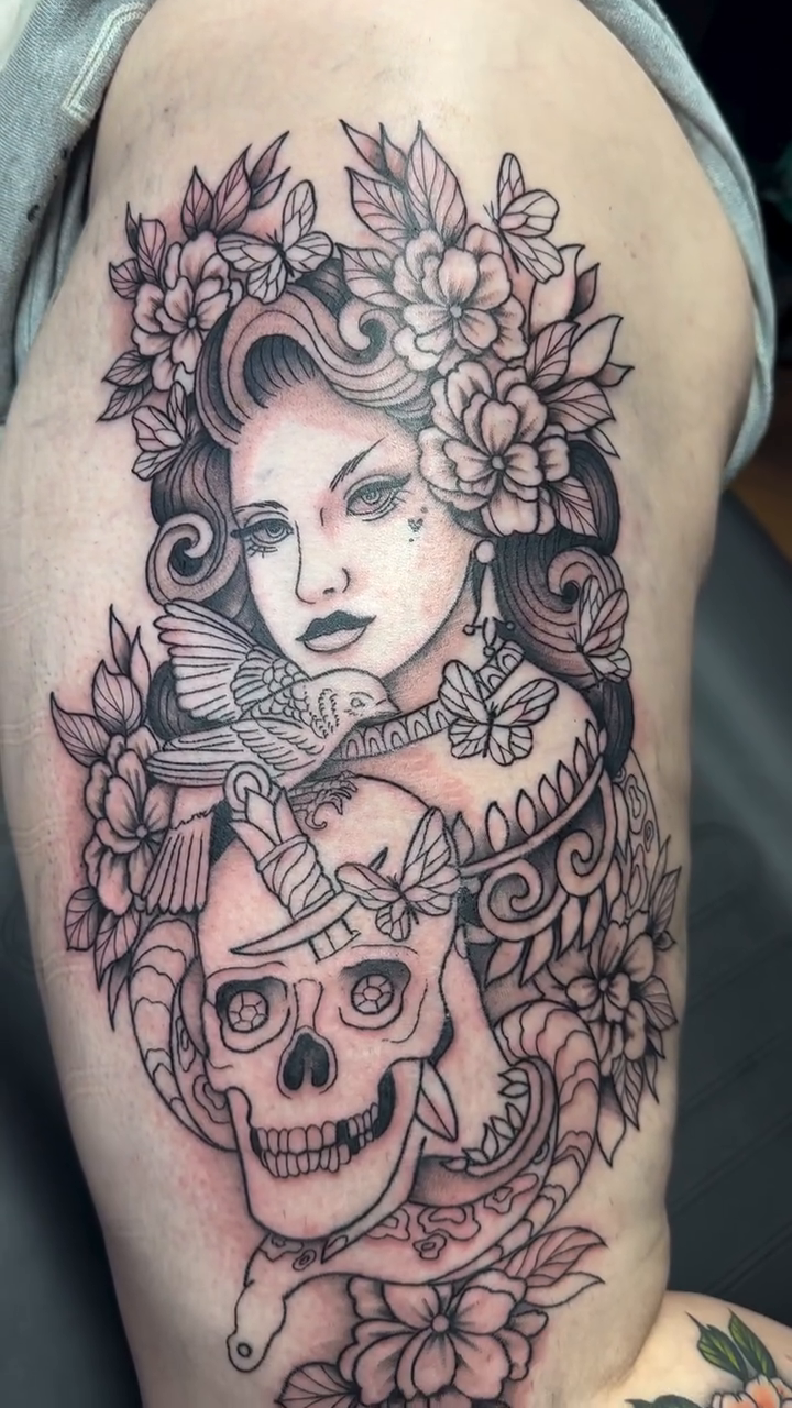 Tattoo by @lindseybendsey — neo_traditional, black_and_grey
