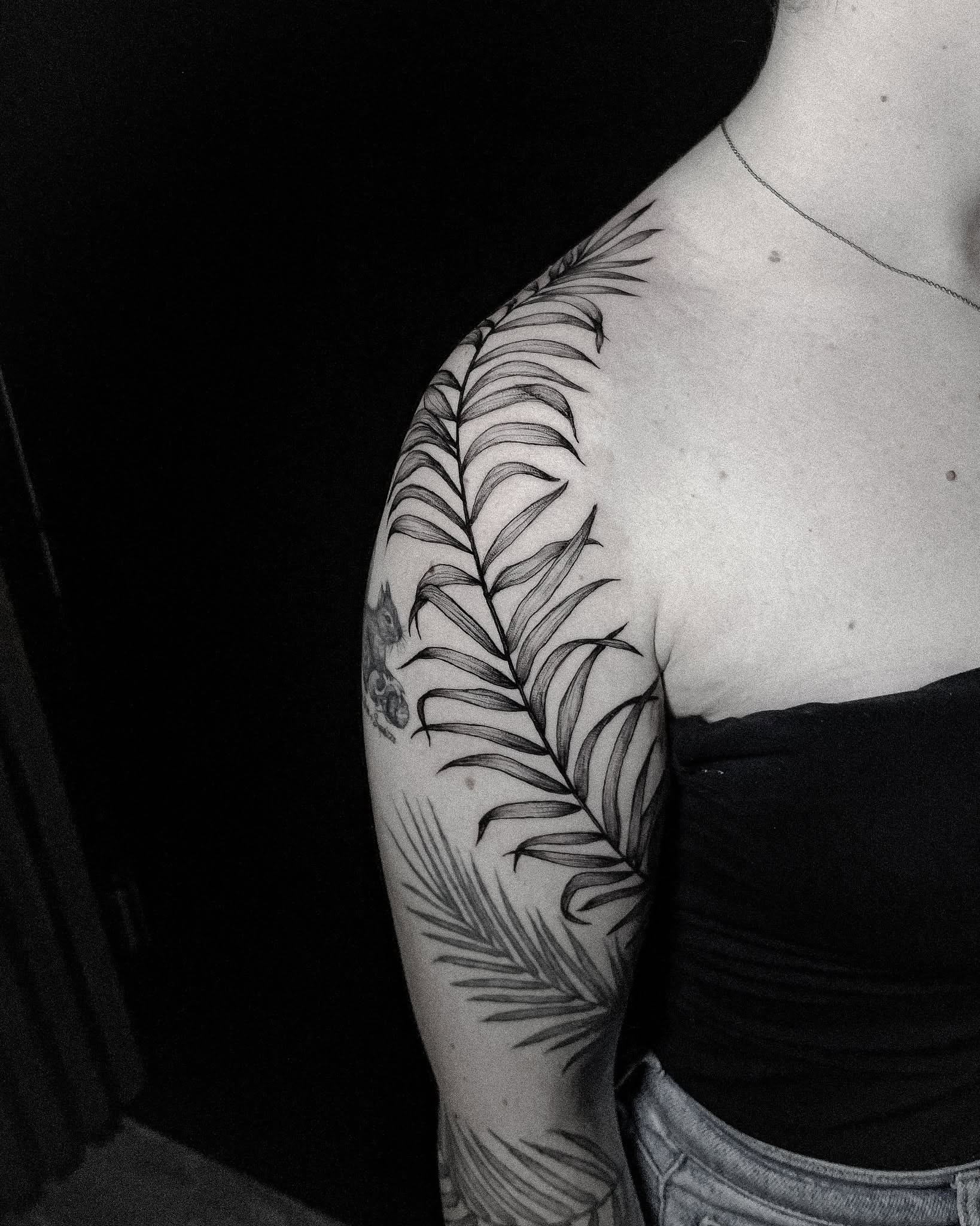 Tattoo by @inshvvn — black_and_grey