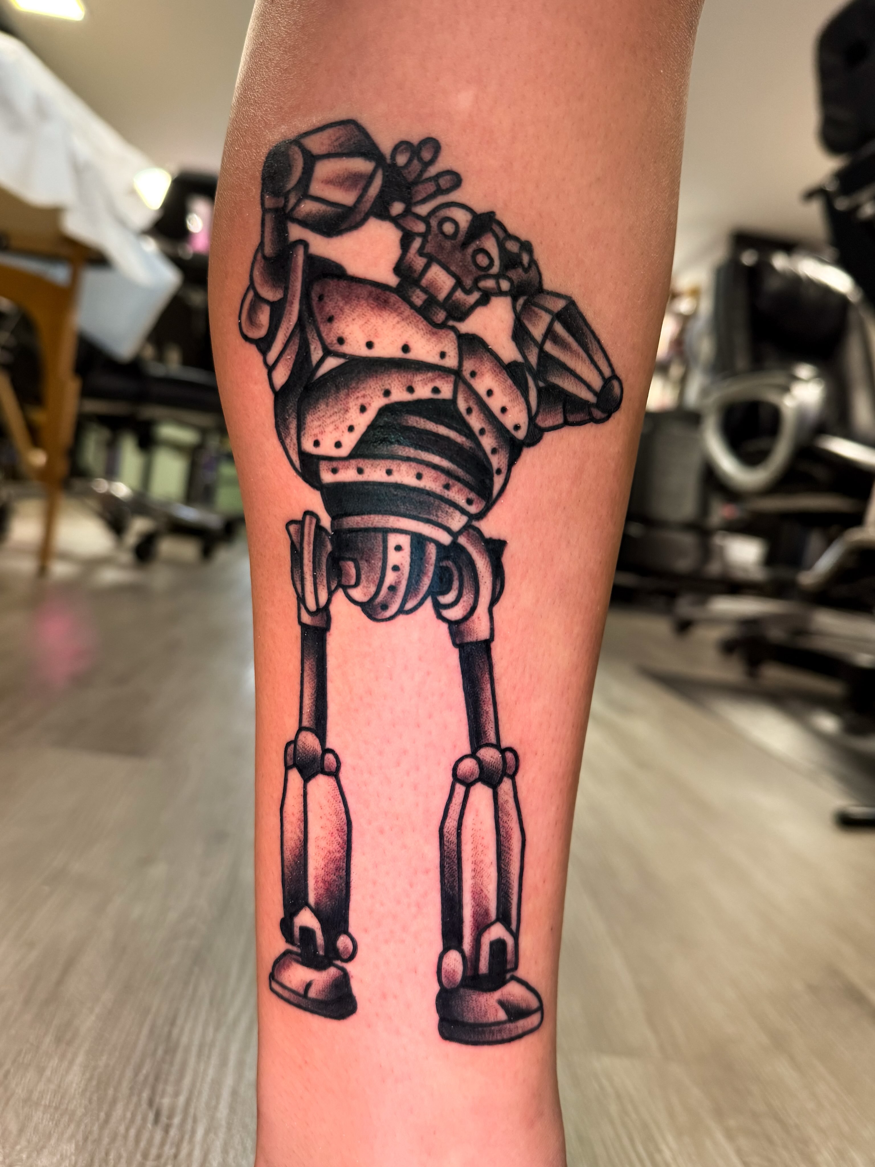 Tattoo by @mindinchainstattoos — black_and_grey