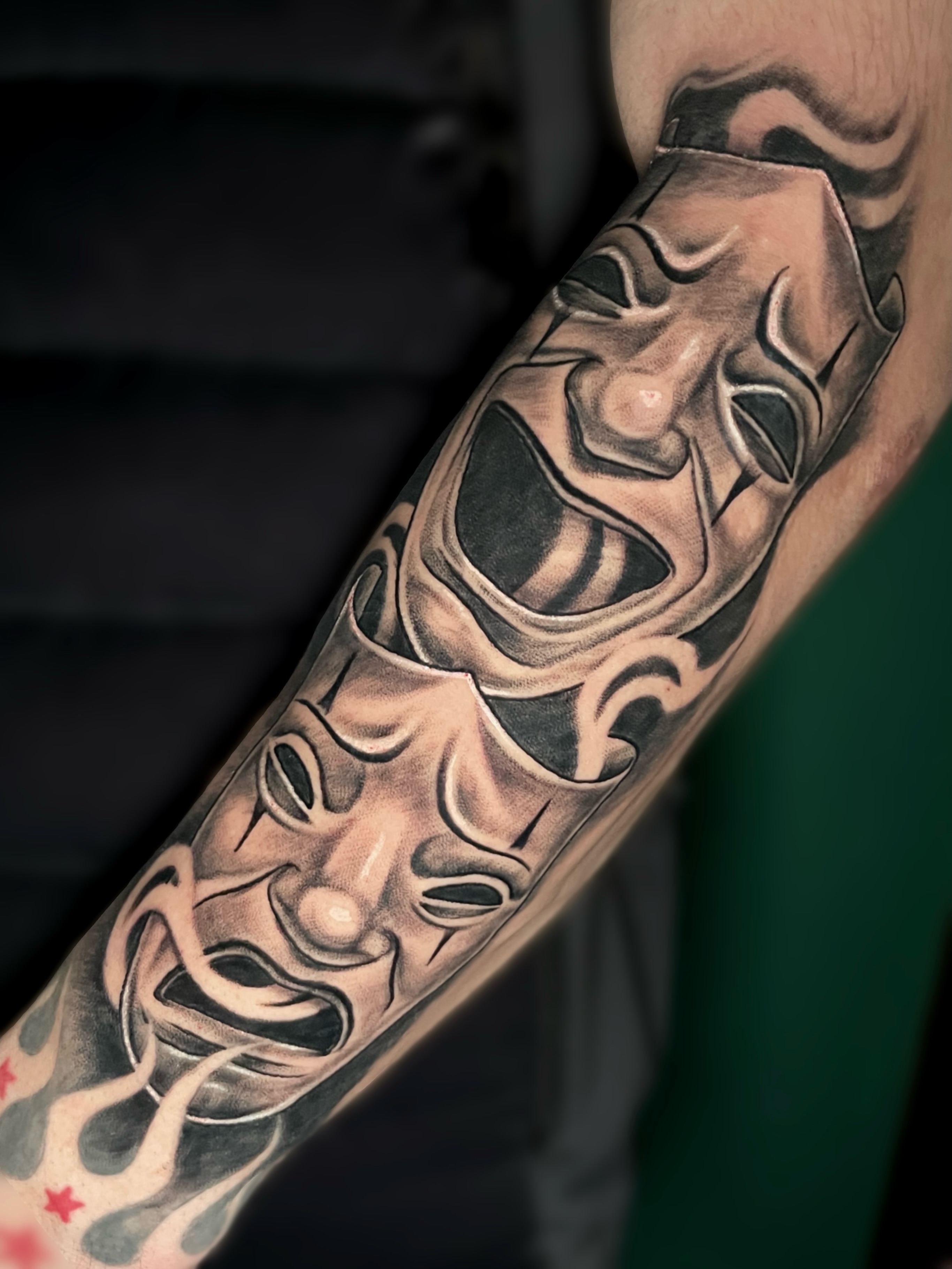 Tattoo by @luckybunnytat2 — black_and_grey, geometric