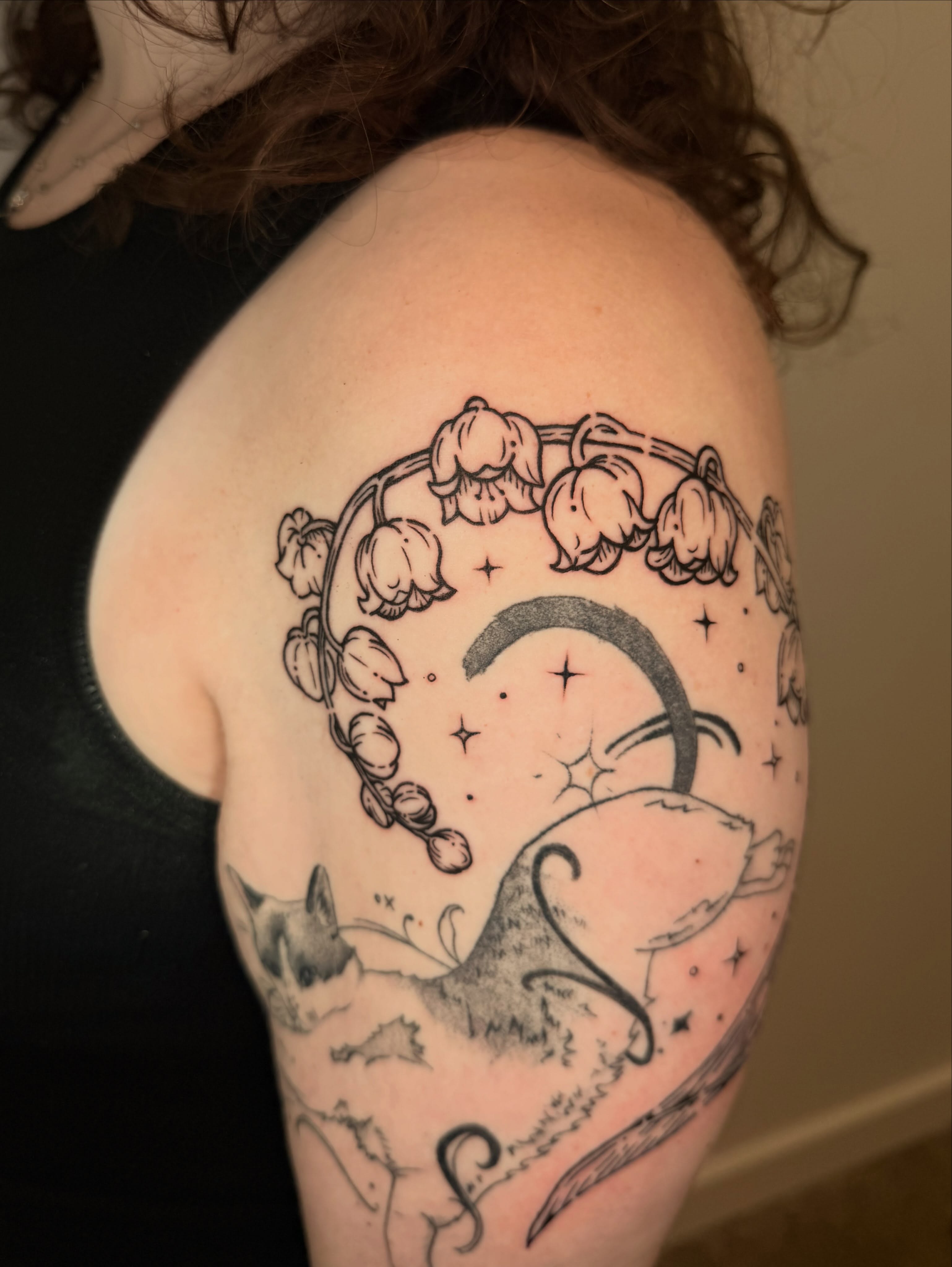 Tattoo by @stebie_inks — black_and_grey, illustrative