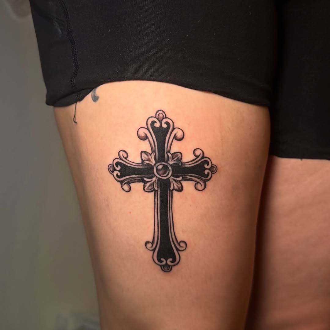 Tattoo by @mollztattooz — blackwork, ornamental
