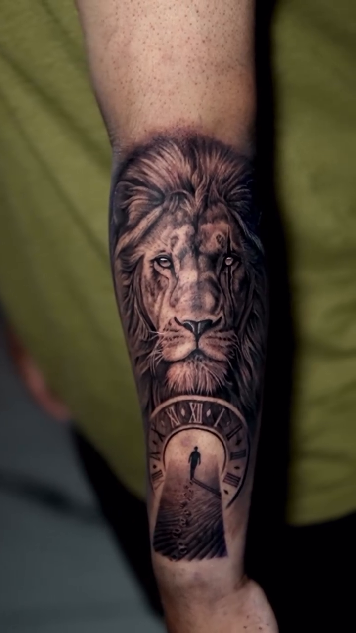 Tattoo by @ellieelizabethtattoos โ realism, black_and_grey