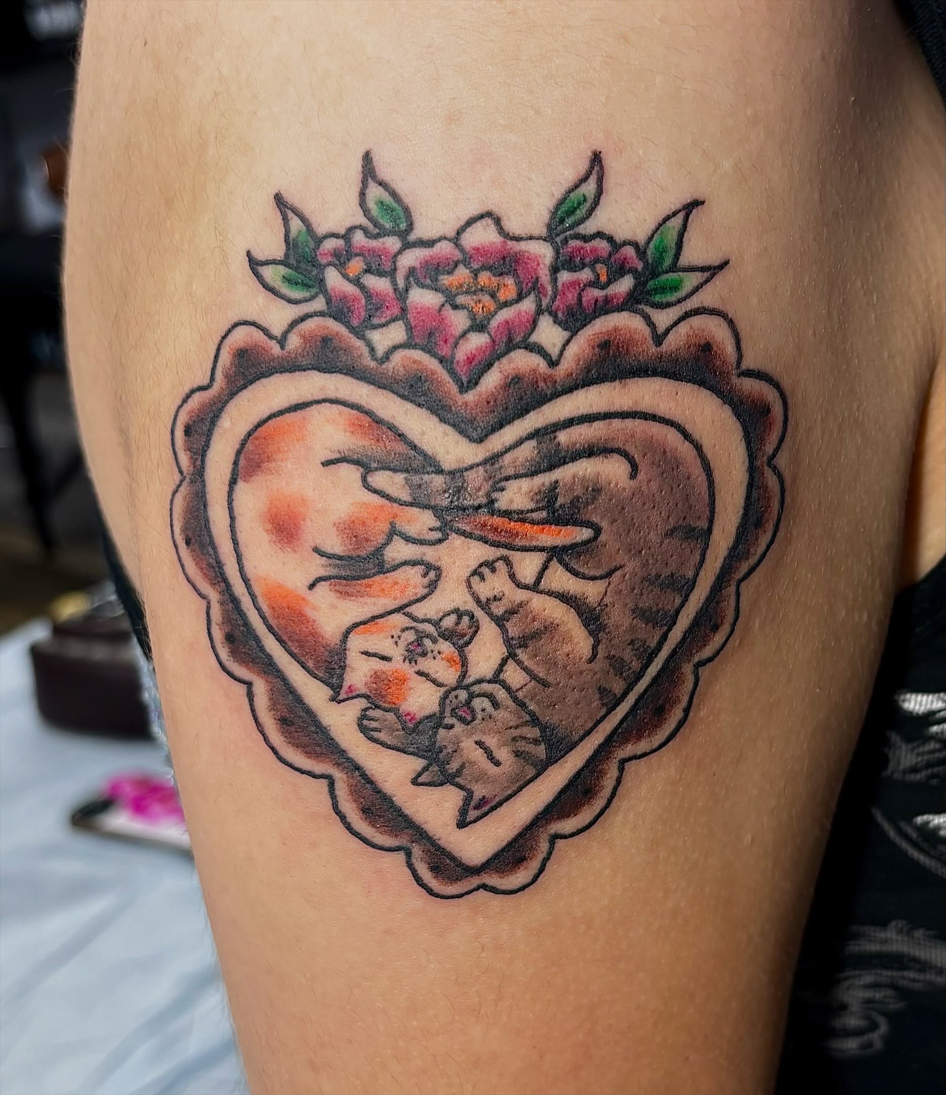 Heart with cats American traditional tattoo on the thigh by ✮ ✄ star ✮ ✄