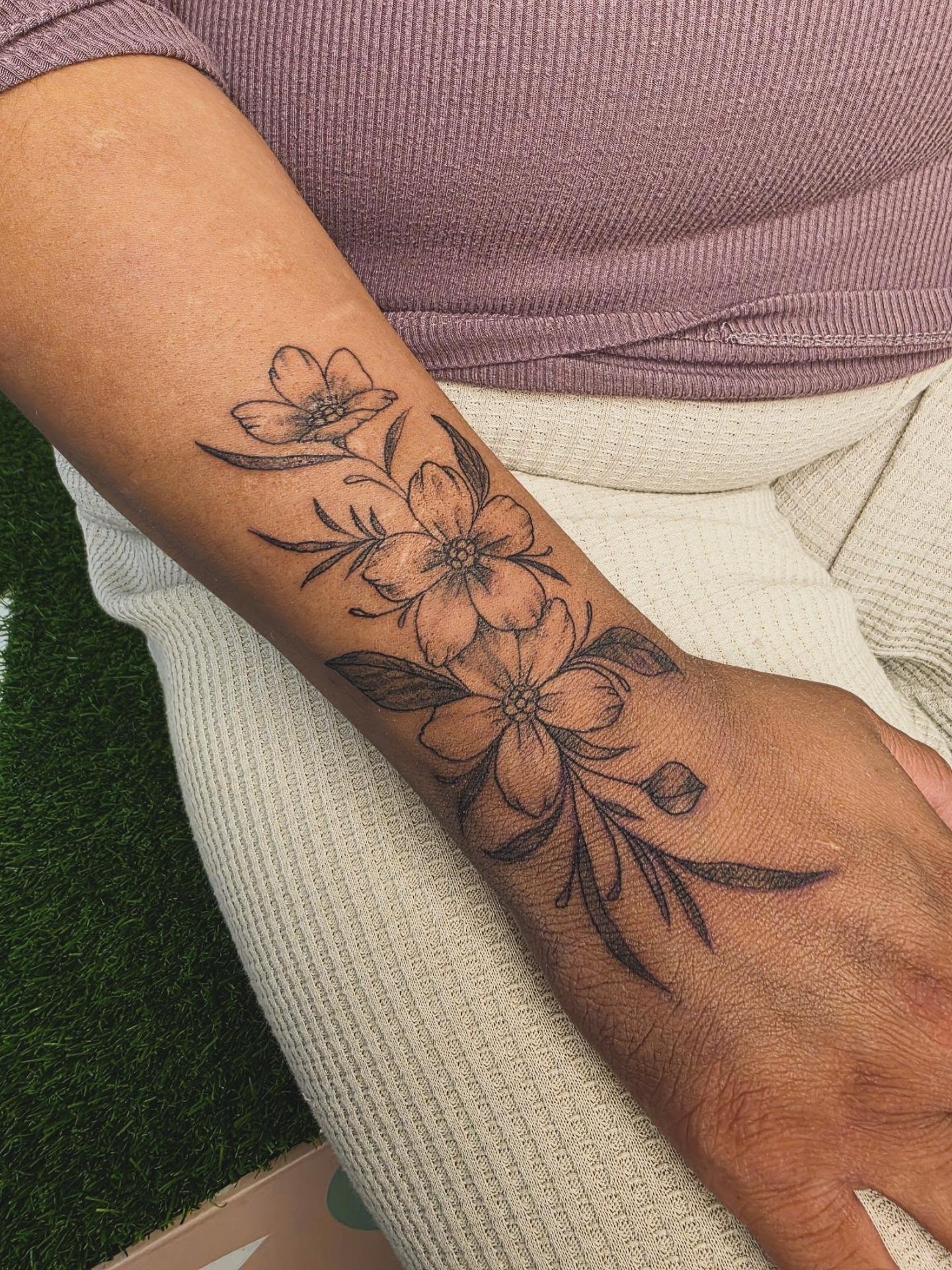 Tattoo by @lulus_tattoos_ — black_and_grey
