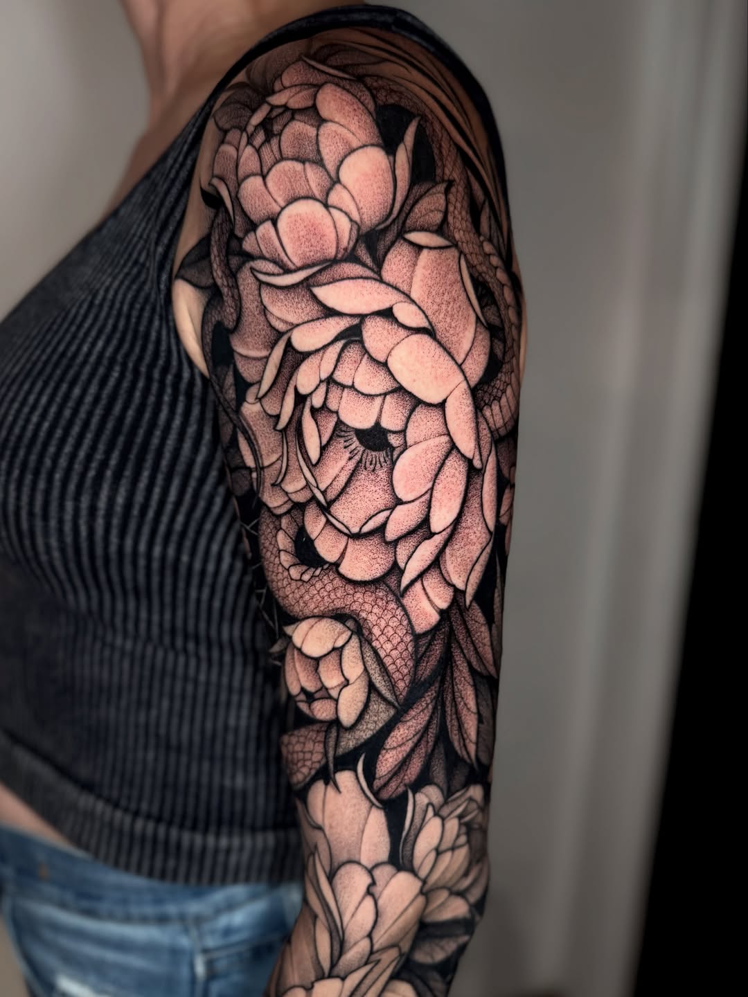Tattoo by @laurenlilliantattoo — dotwork, black_and_grey