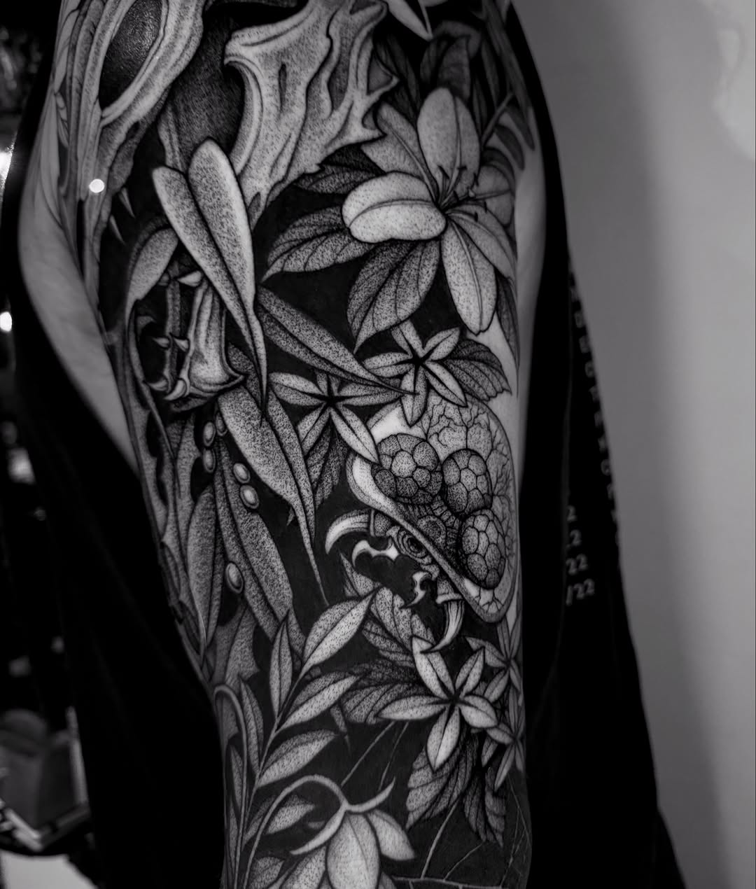 Tattoo by @laurenlilliantattoo — black_and_grey, dotwork