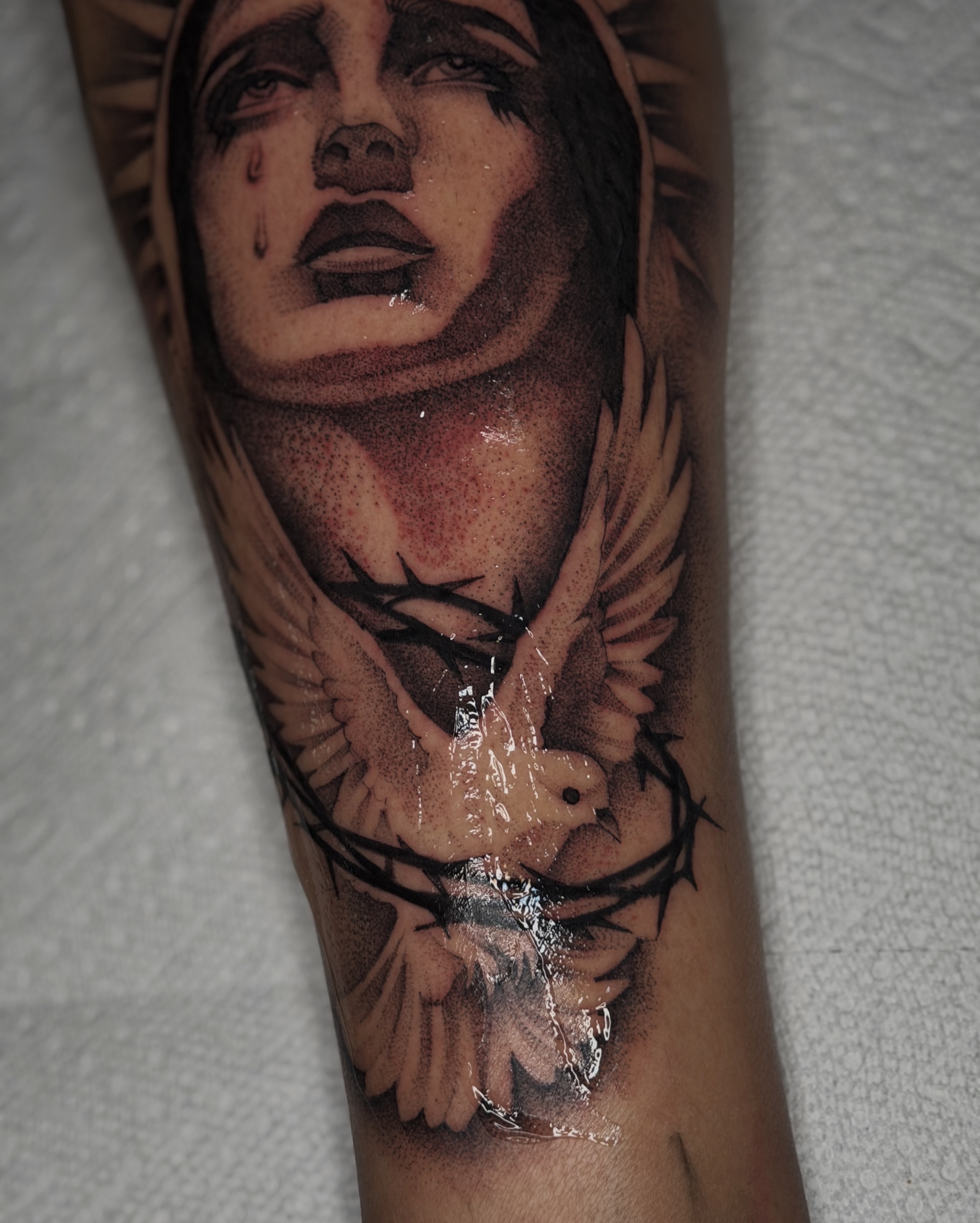 Woman with dove realism tattoo on the forearm by 💞Juju💕