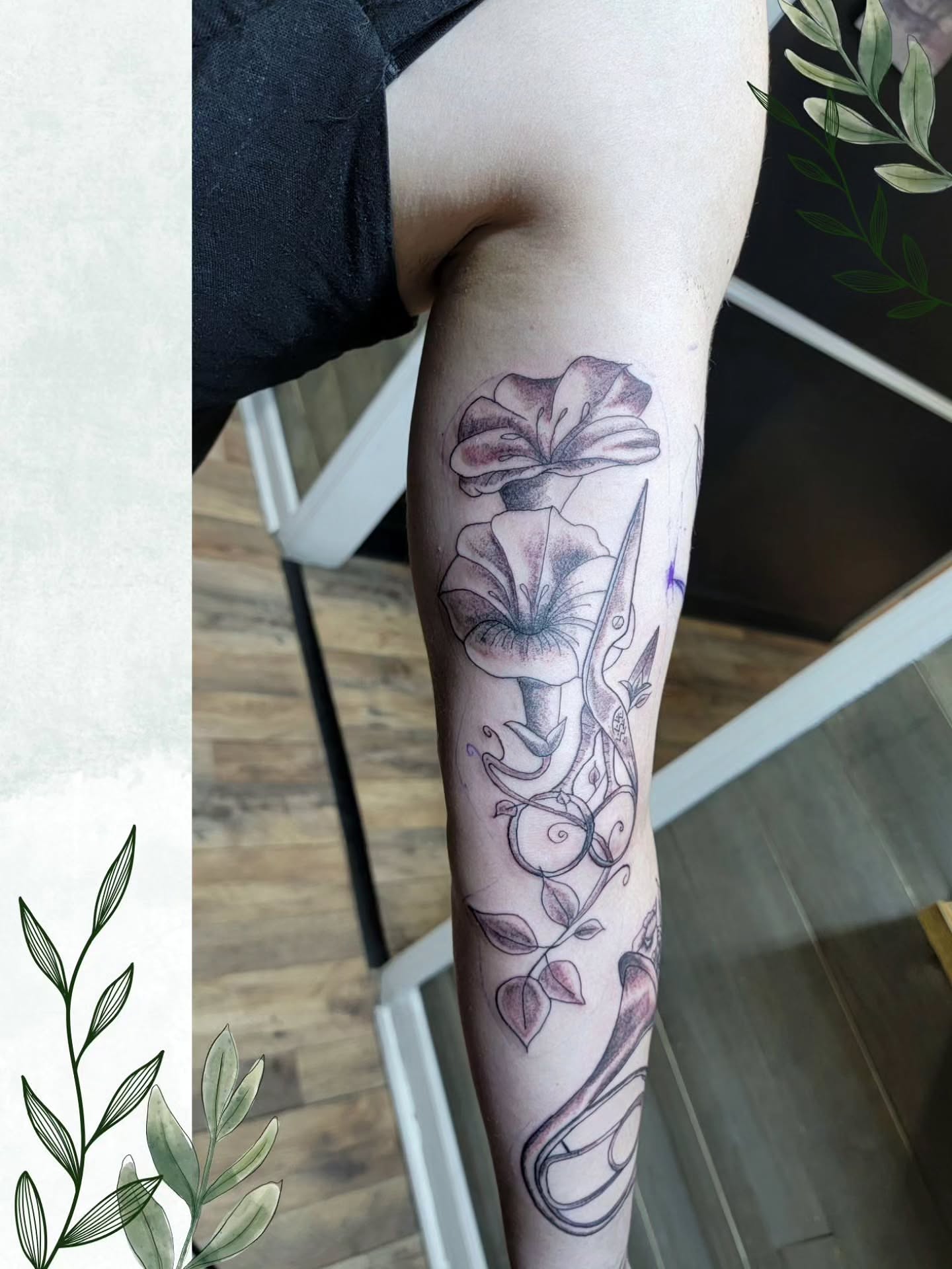 Tattoo by @nadeskatattoos — black_and_grey