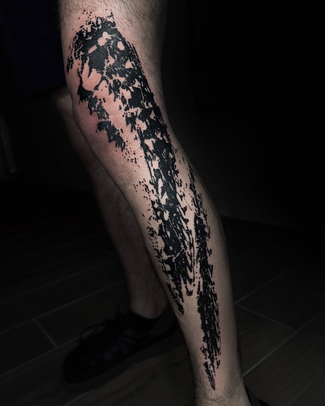 Tattoo by @axelj_ttt — blackwork