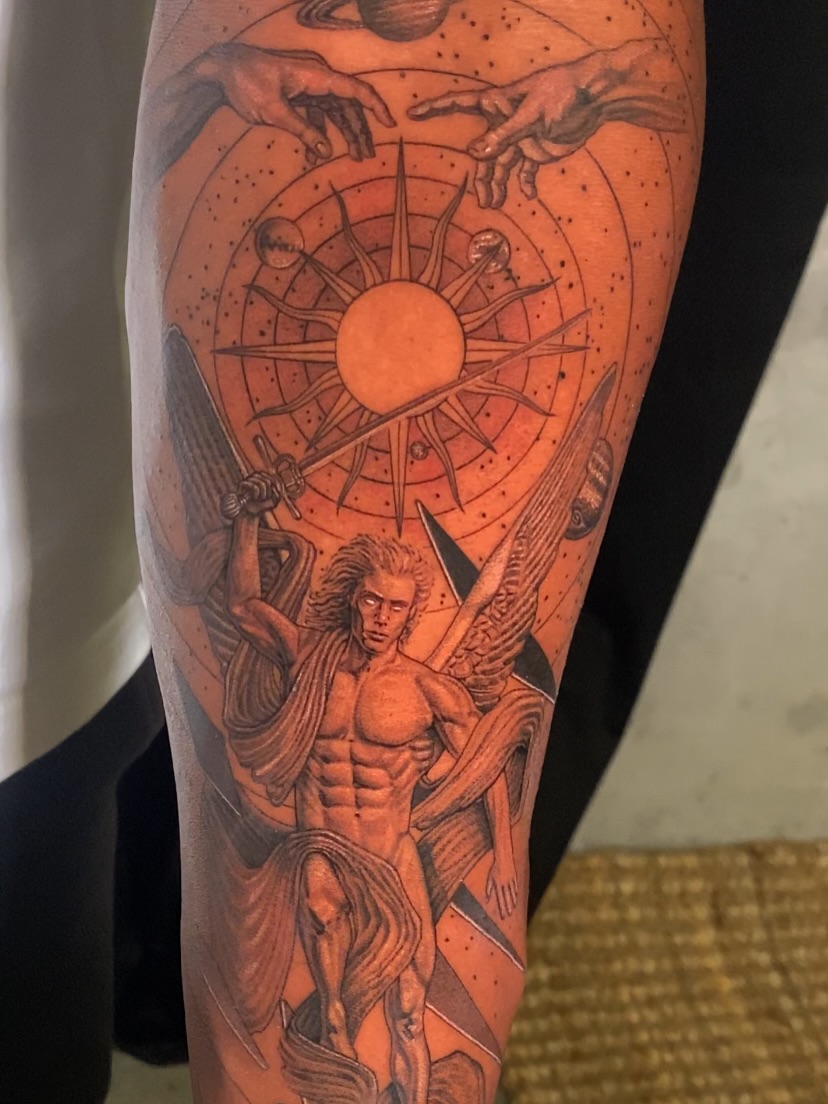Tattoo by @everonwardink — realism, dotwork