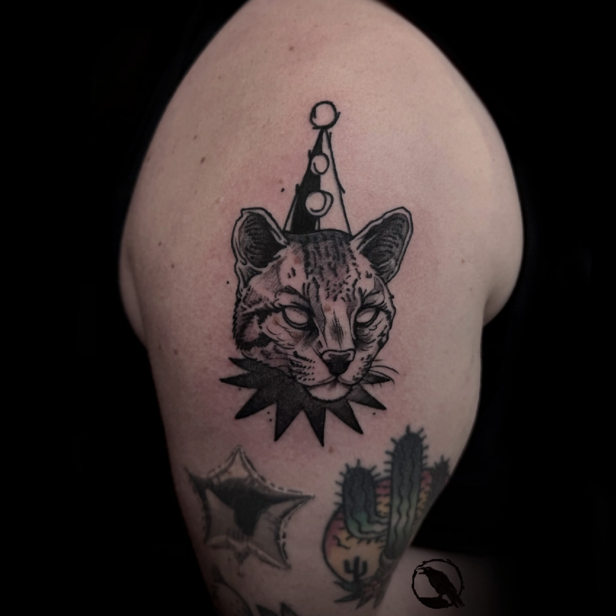Cat with hat black and grey tattoo on the shoulder by 𝕽𝖎𝖌𝖊𝖗𝖘 𝕳𝖆𝖒𝖟𝖆, San Francisco, California