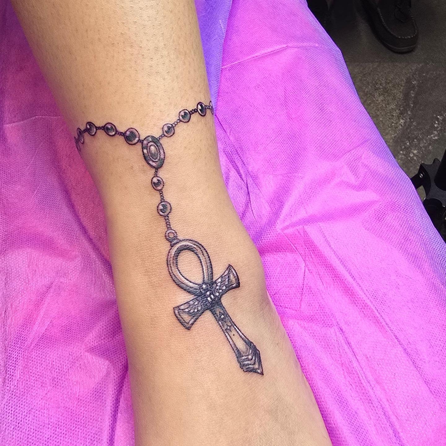 Tattoo by @foxkidstattoos — black_and_grey