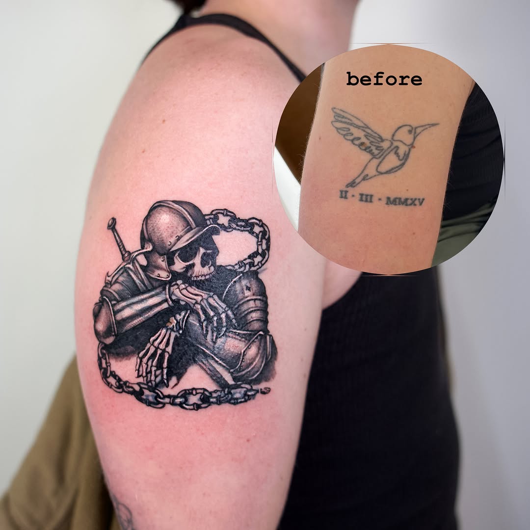 Skull and knight armor realism tattoo on the upper arm by @lovechasetattoo