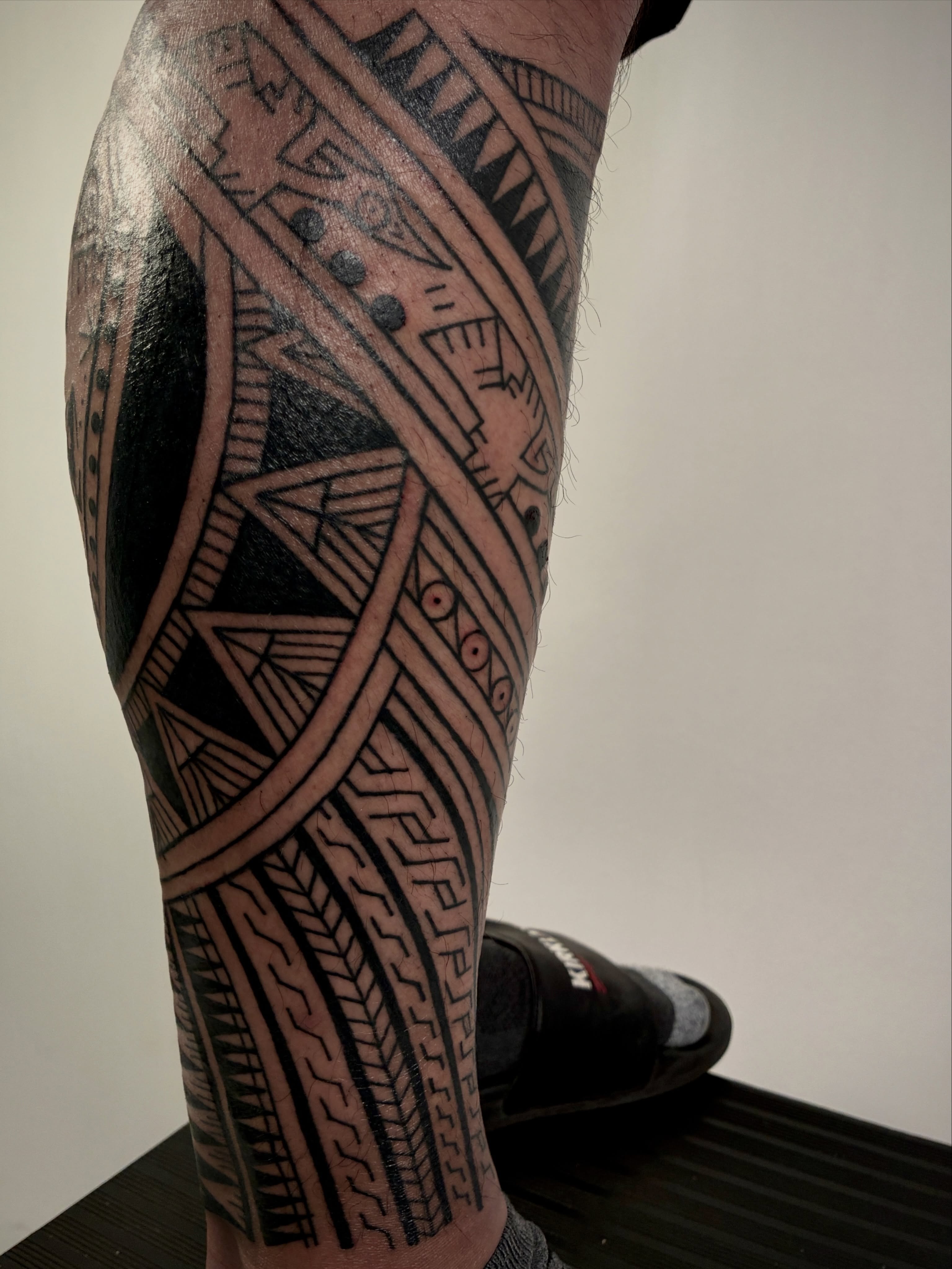 Tattoo by @daverodrigueztattoos — tribal, geometric