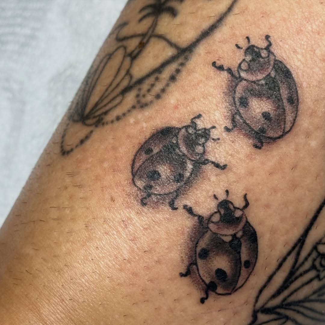 Tattoo by @larrylovestattoos โ fine_line, black_and_grey