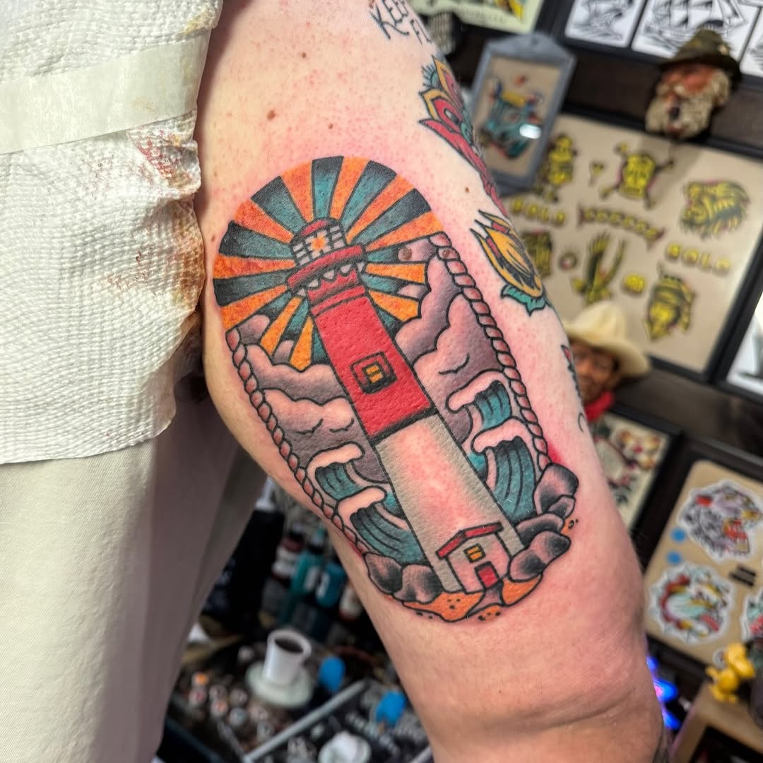 Tattoo by @larrylovestattoos โ american_traditional