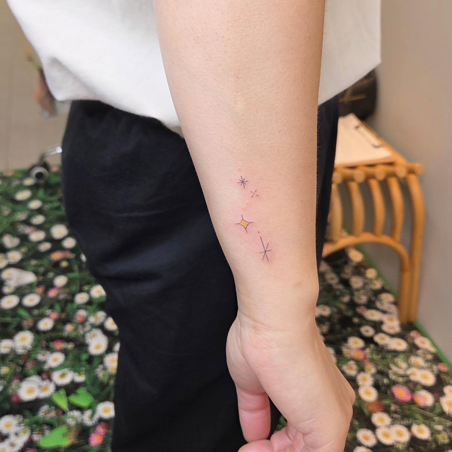 Tattoo by @nurimoon_tattoo — fine_line