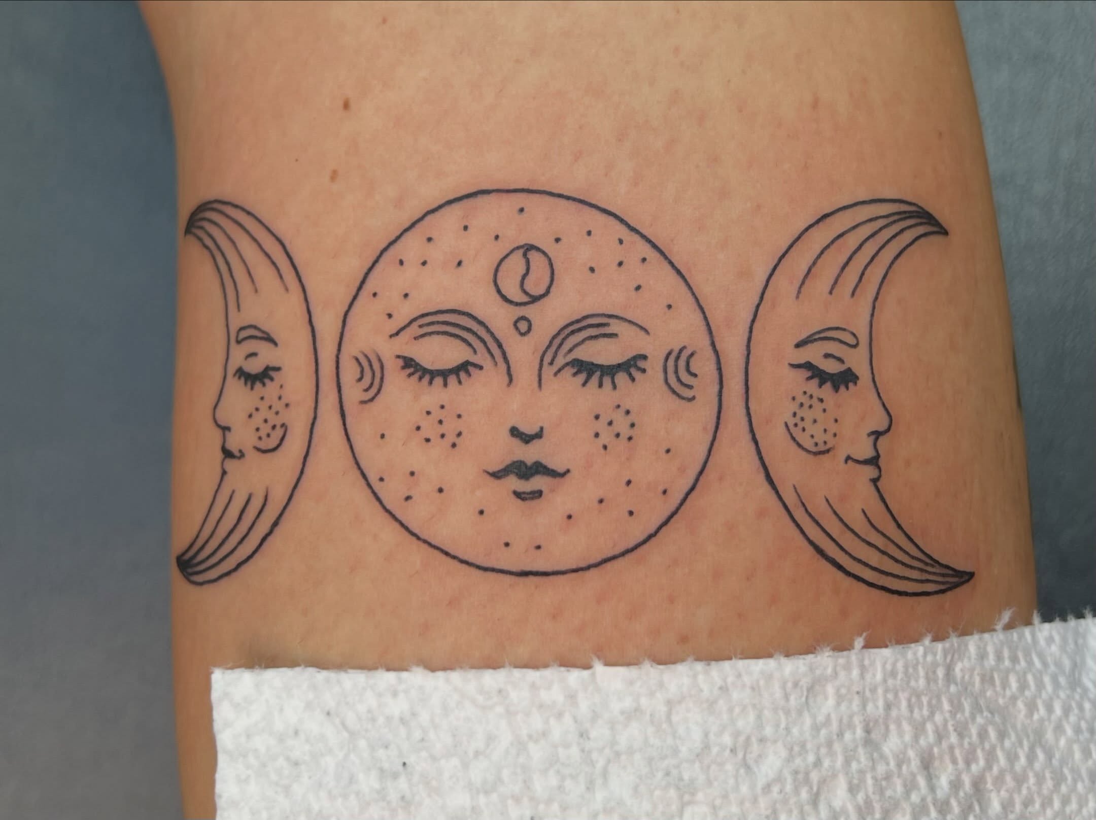 Tattoo by @stabbykitten — dotwork, minimalist